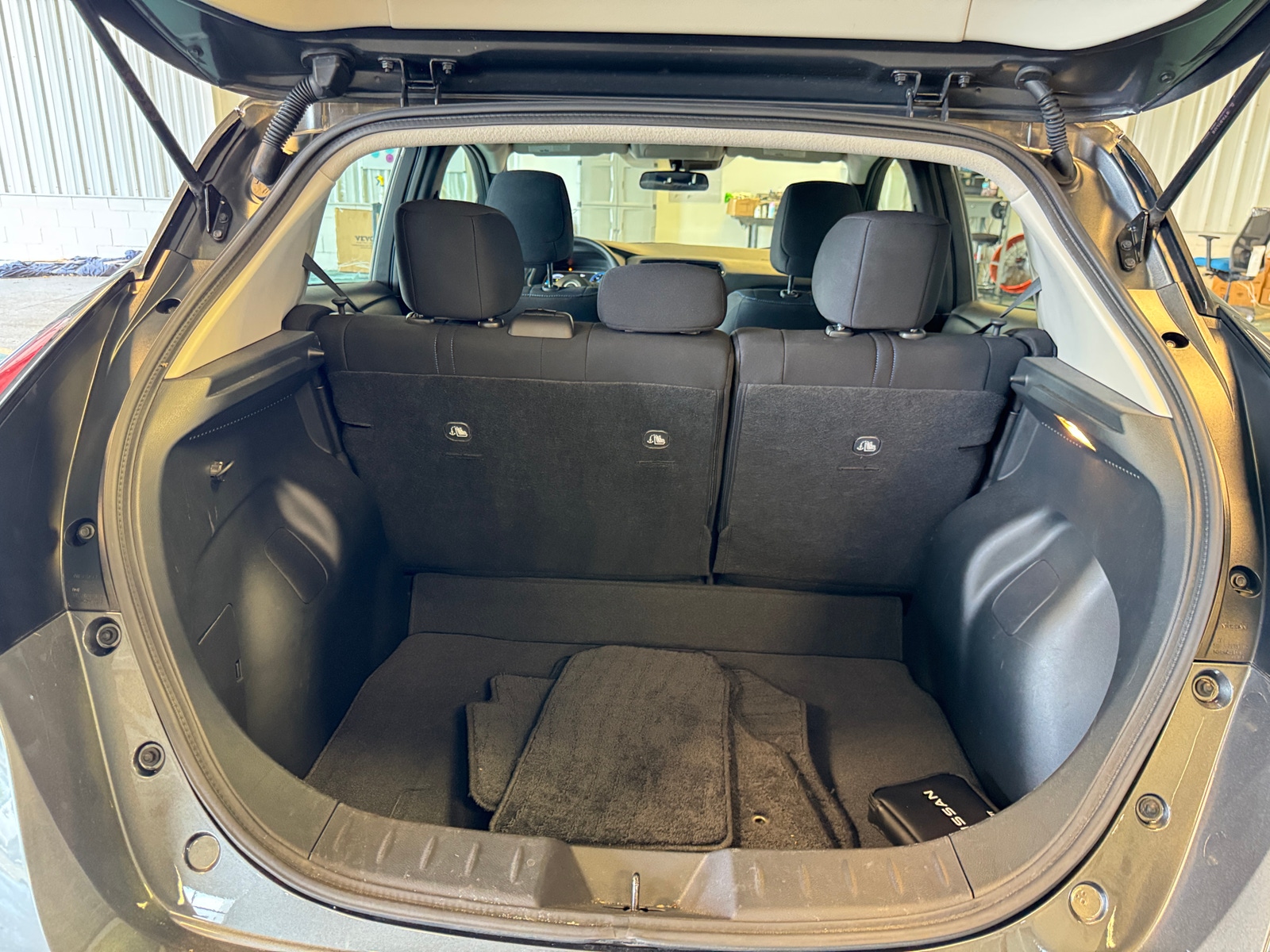 Thumbnail: 2023 Nissan Leaf - 7