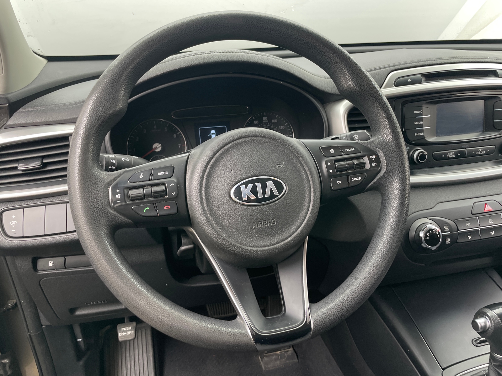 Thumbnail: 2017 Kia Sorento - 5