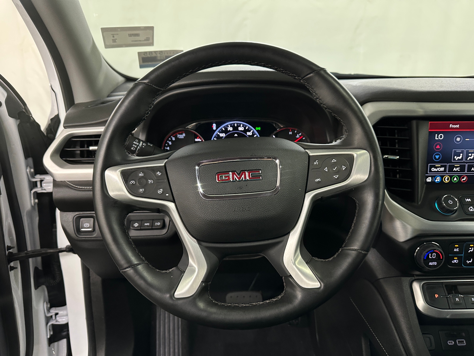 Thumbnail: 2023 GMC Acadia - 4