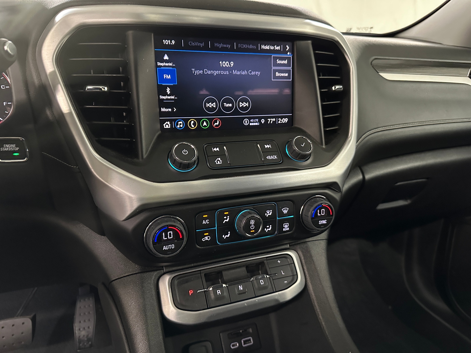 Thumbnail: 2023 GMC Acadia - 3