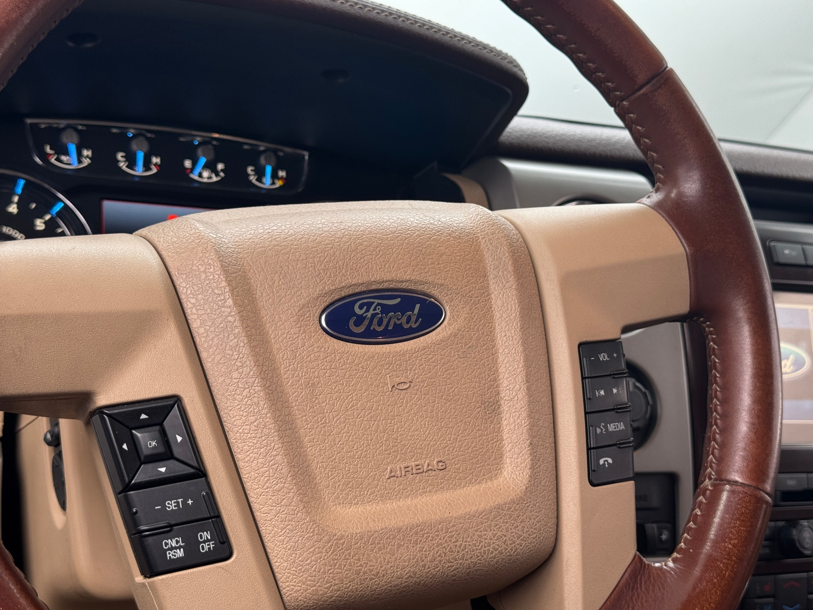 Thumbnail: 2012 Ford Econoline - 4
