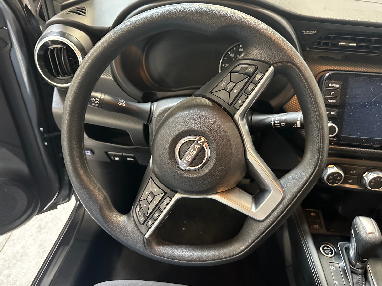 Thumbnail: 2023 Nissan Kicks - 5