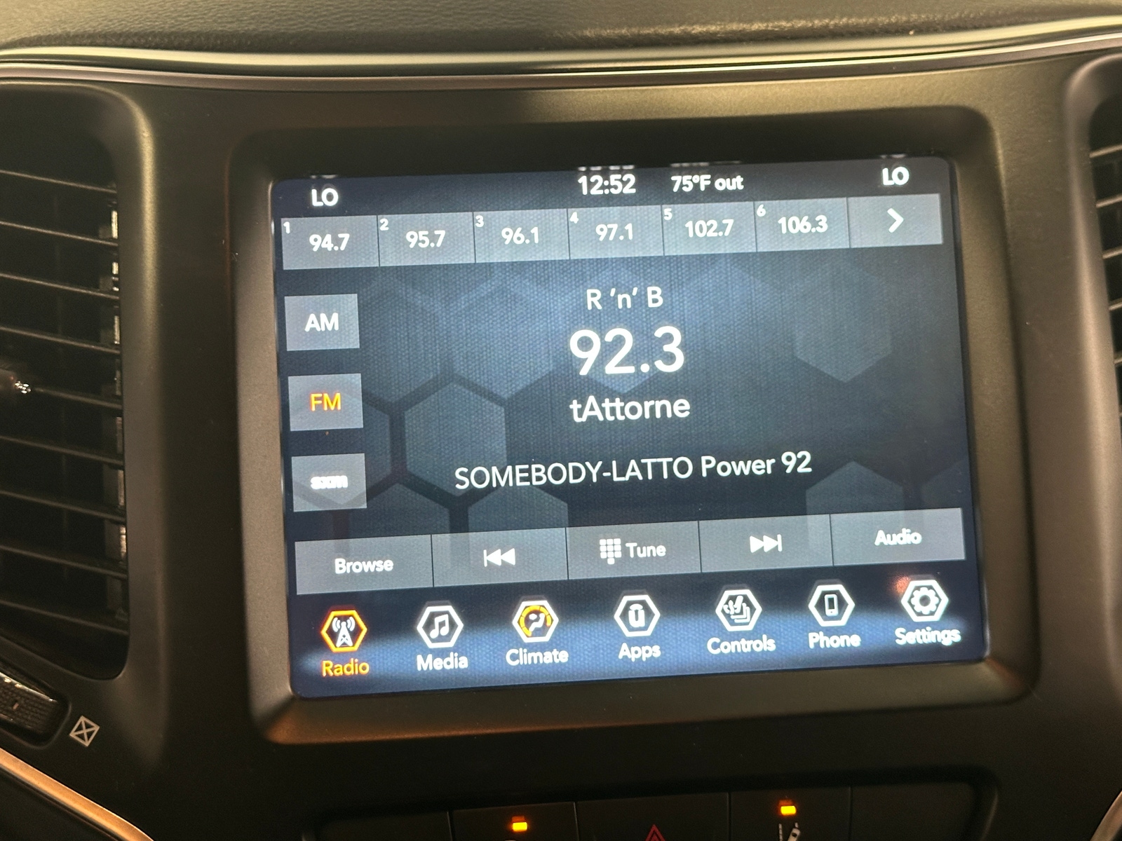 Thumbnail: 2021 Jeep Cherokee - 3