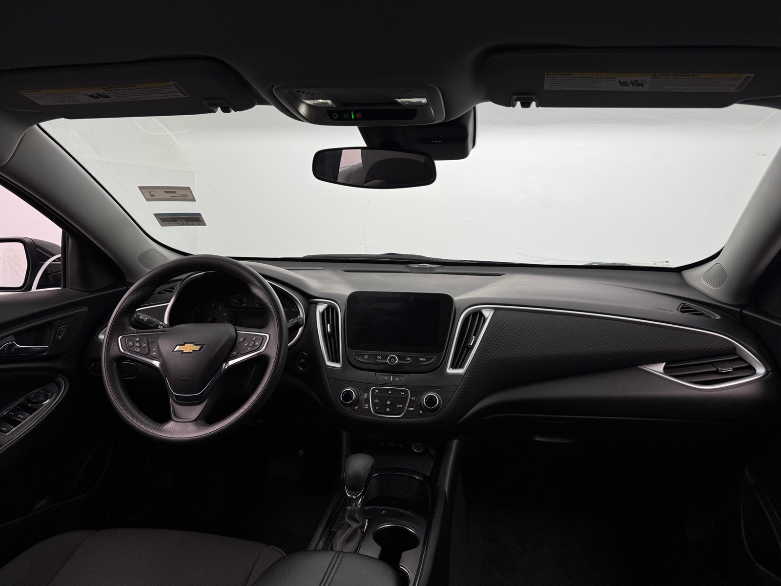 Thumbnail: 2023 Chevrolet Malibu - 3