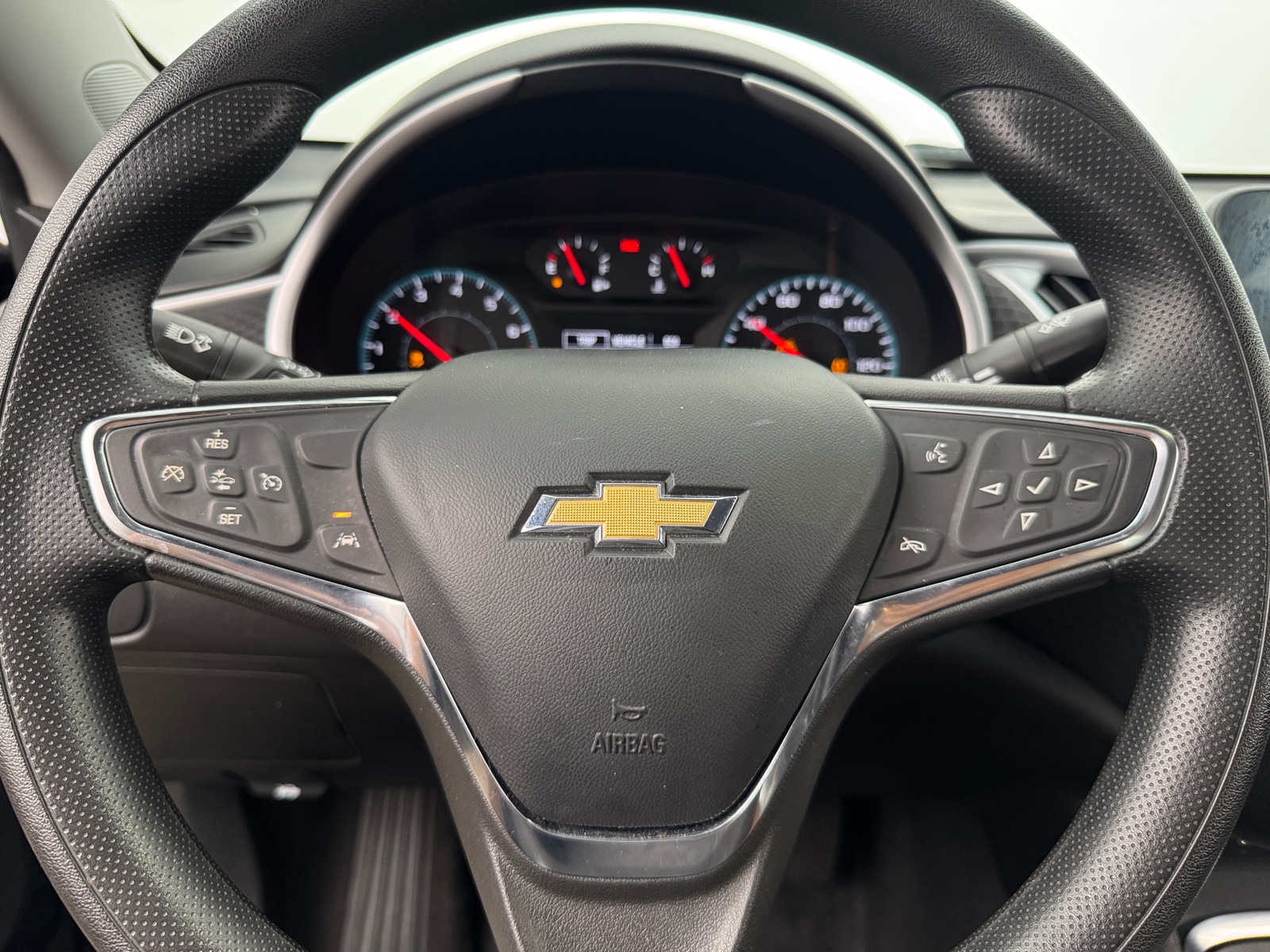 Thumbnail: 2023 Chevrolet Malibu - 5