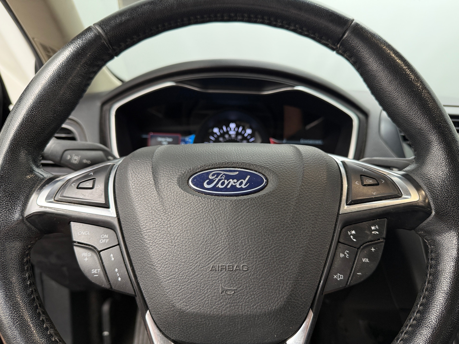 Thumbnail: 2019 Ford Fusion - 4