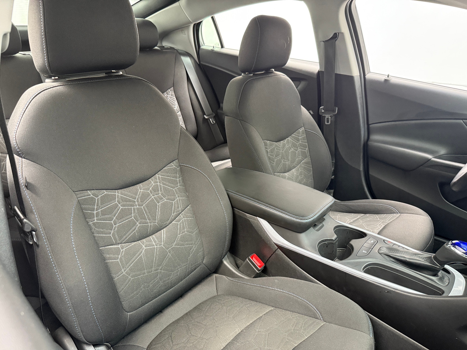 Thumbnail: 2018 Chevrolet Volt - 2