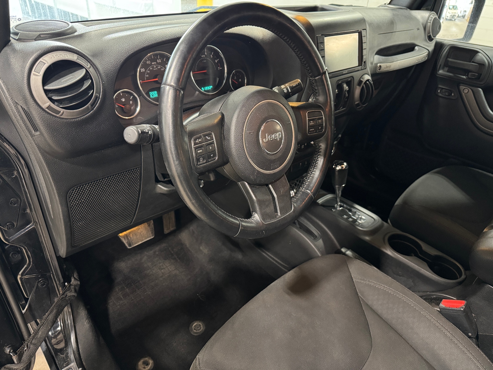 Thumbnail: 2015 Jeep Wrangler - 3