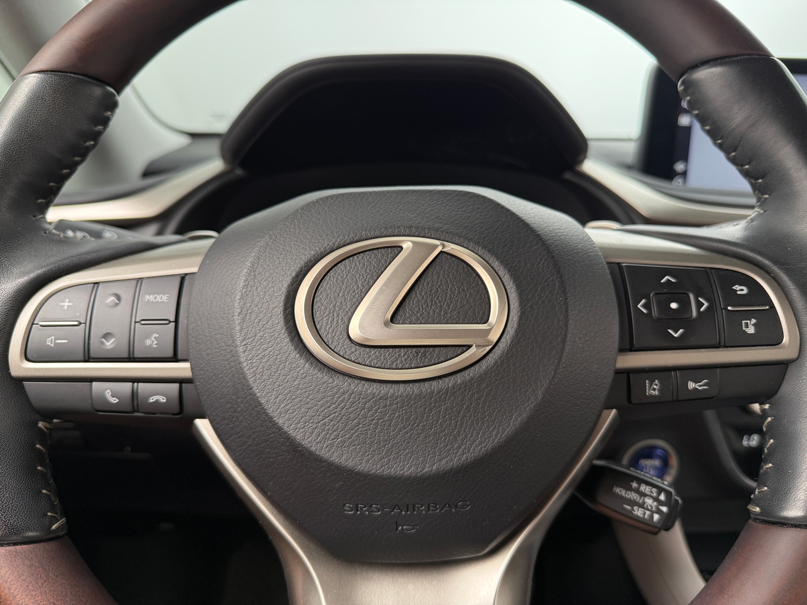 Thumbnail: 2020 Lexus RX - 4