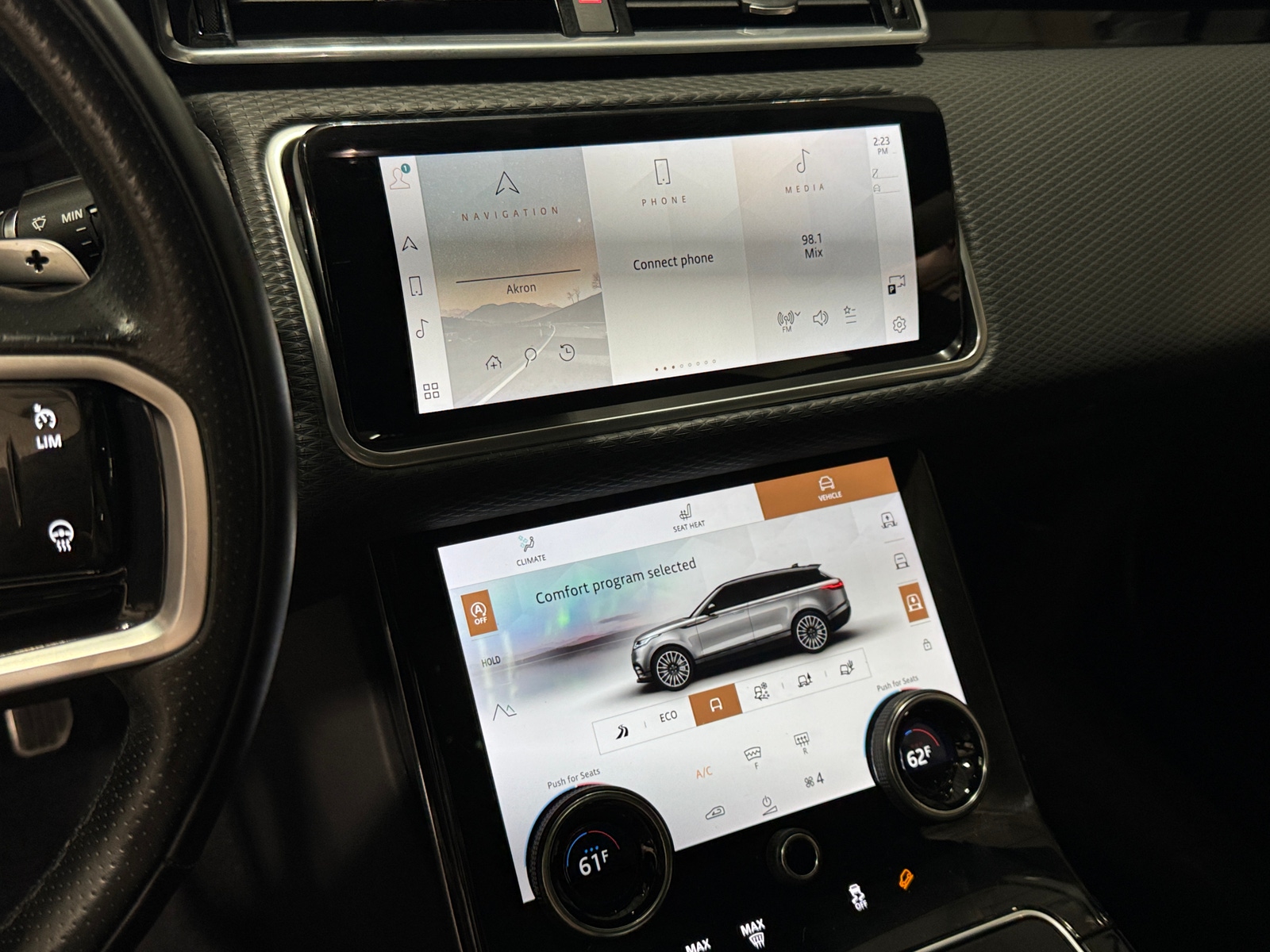 Thumbnail: 2021 Land Rover Range Rover Velar - 3