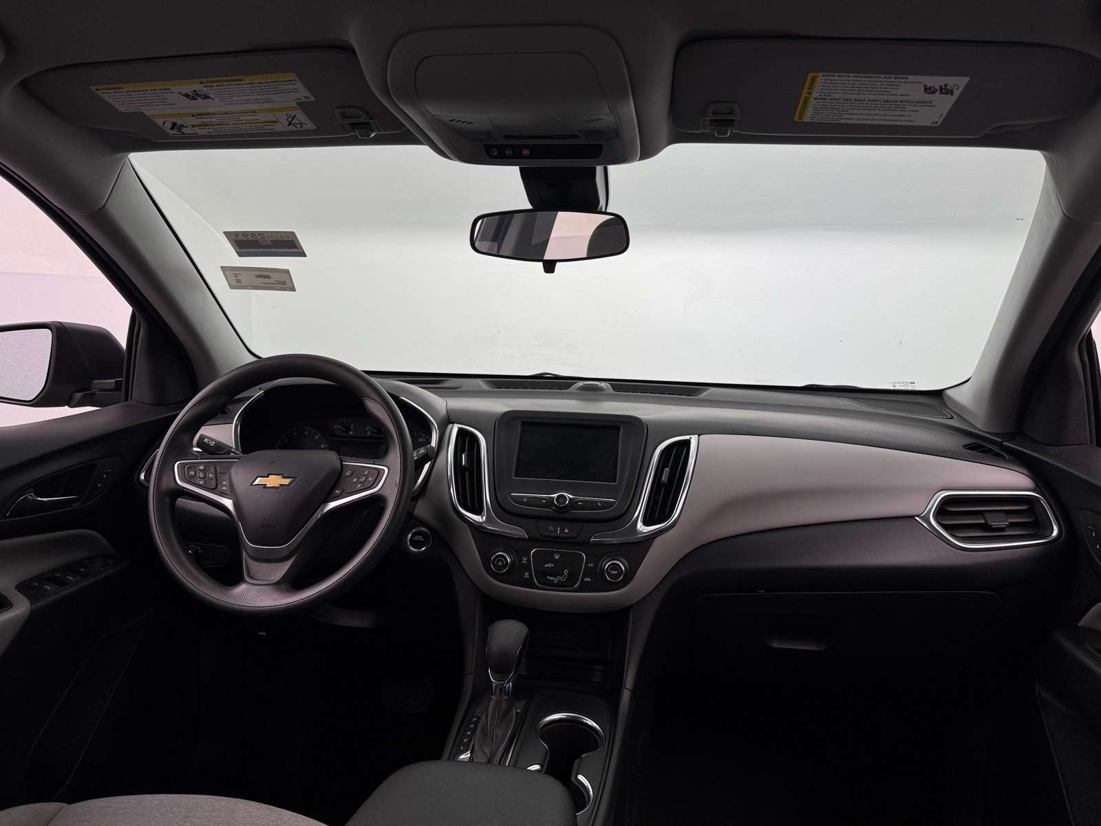 Thumbnail: 2023 Chevrolet Equinox - 3