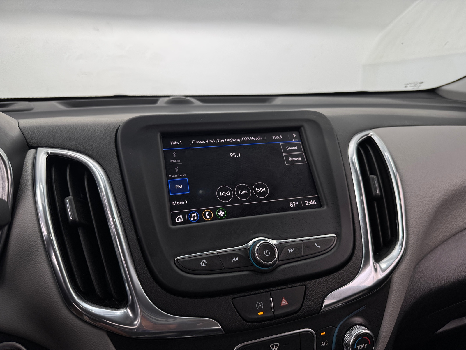 Thumbnail: 2023 Chevrolet Equinox - 4