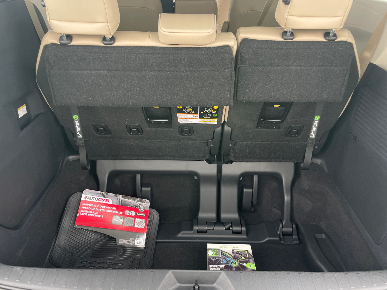 Thumbnail: 2023 Toyota Sienna - 6