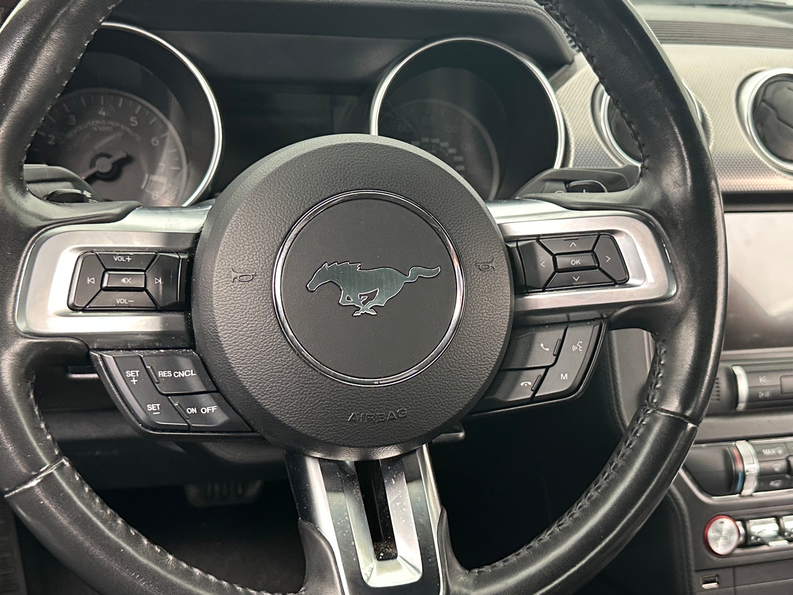 Thumbnail: 2019 Ford Mustang - 4