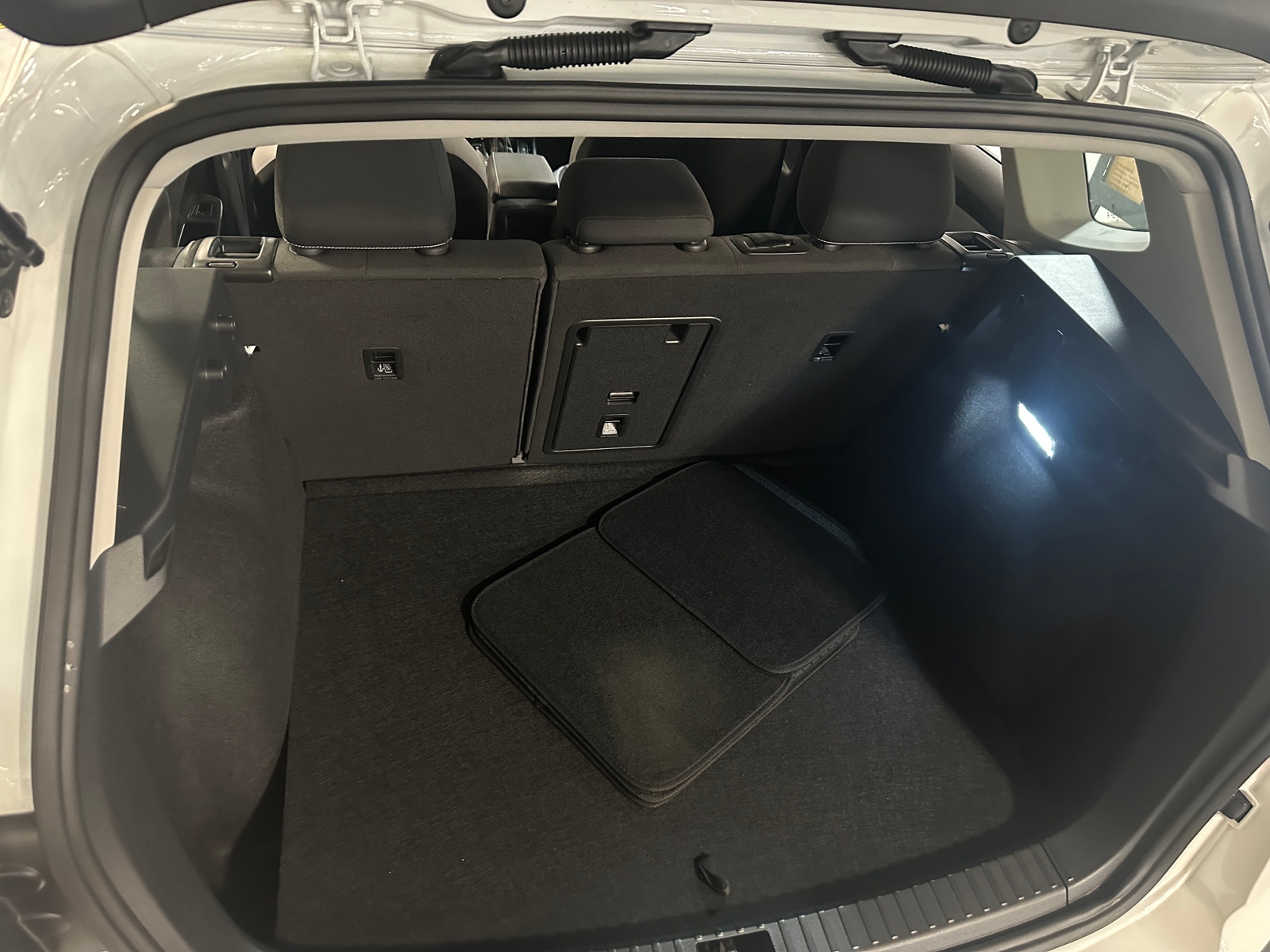 Thumbnail: 2024 Volkswagen Taos - 7