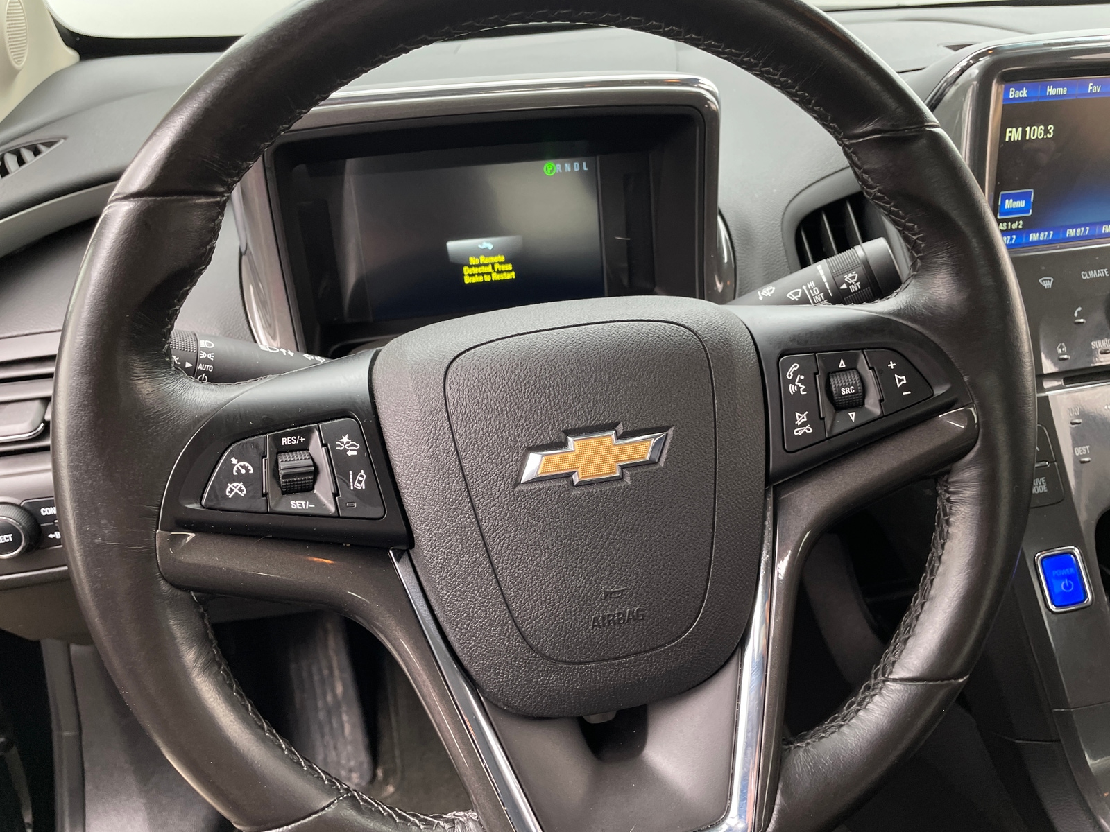 Thumbnail: 2014 Chevrolet Volt - 4