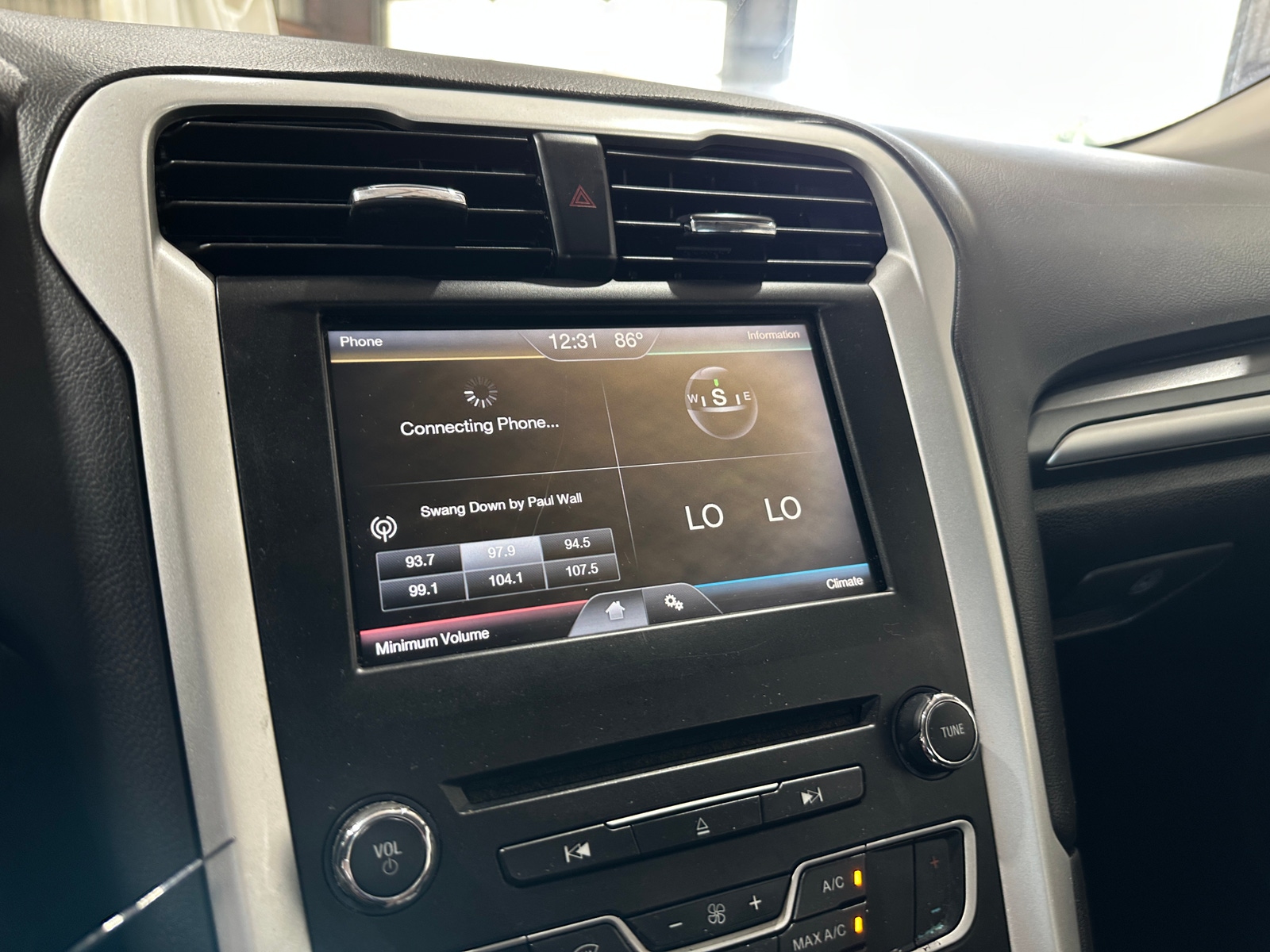 Thumbnail: 2016 Ford Fusion - 4