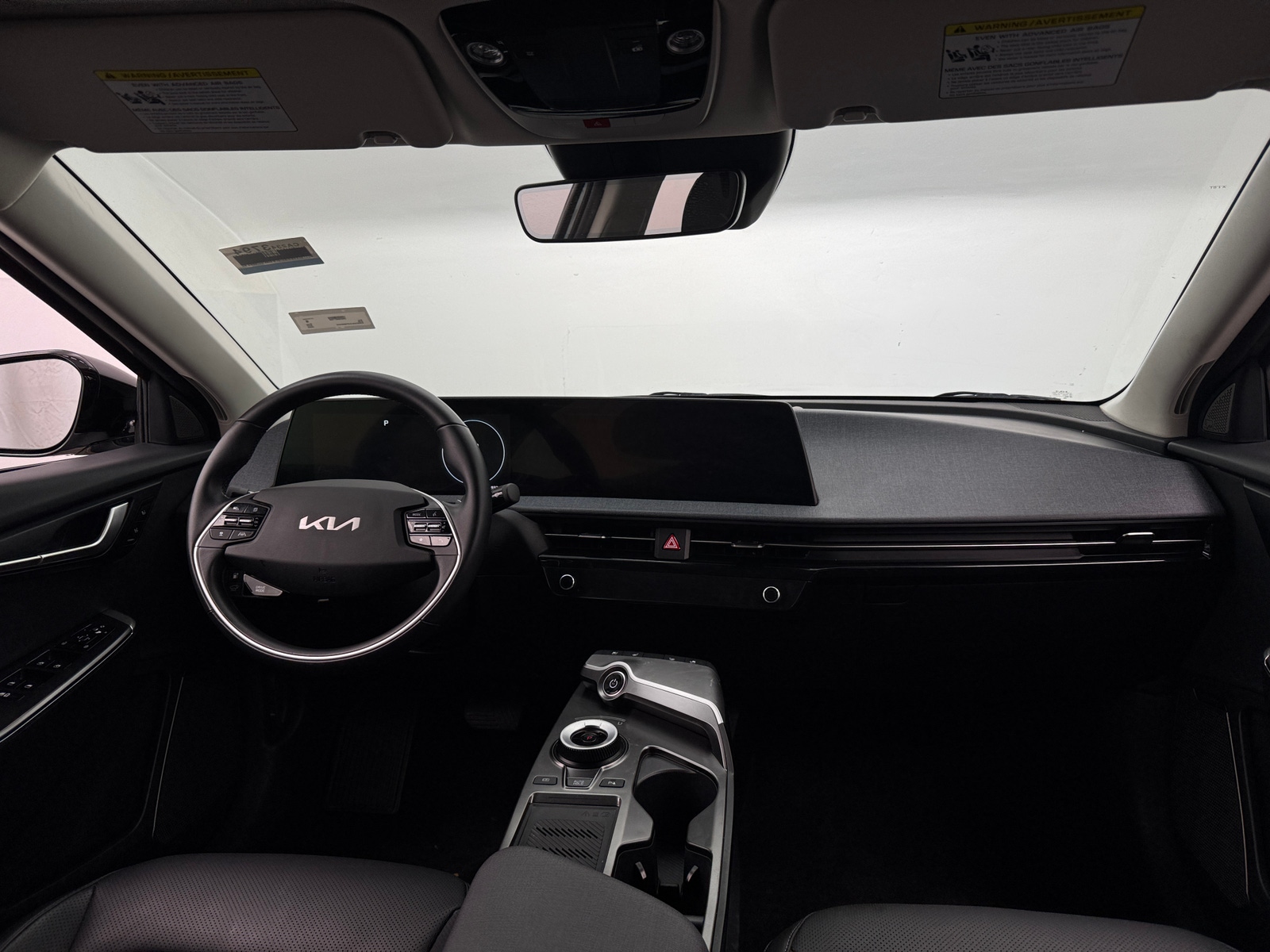 Thumbnail: 2023 Kia EV6 - 2