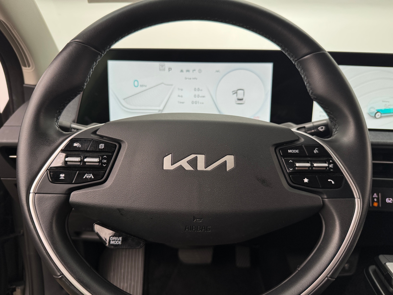 Thumbnail: 2023 Kia EV6 - 4