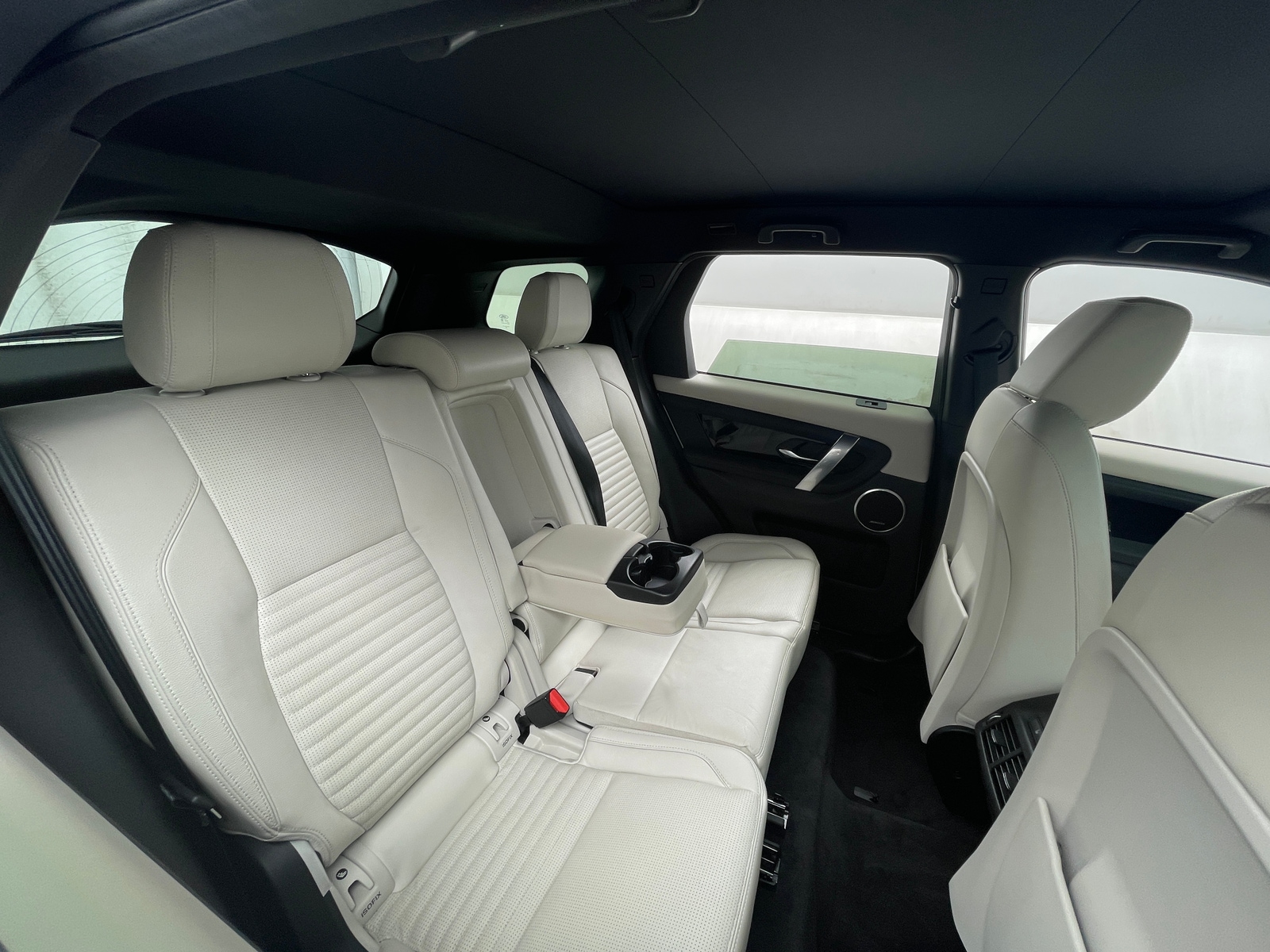Thumbnail: 2020 Land Rover Discovery Sport - 5