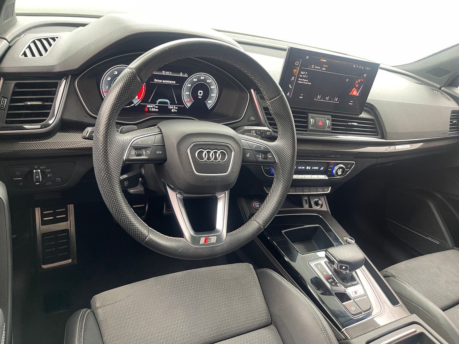 Thumbnail: 2022 Audi SQ5 - 3