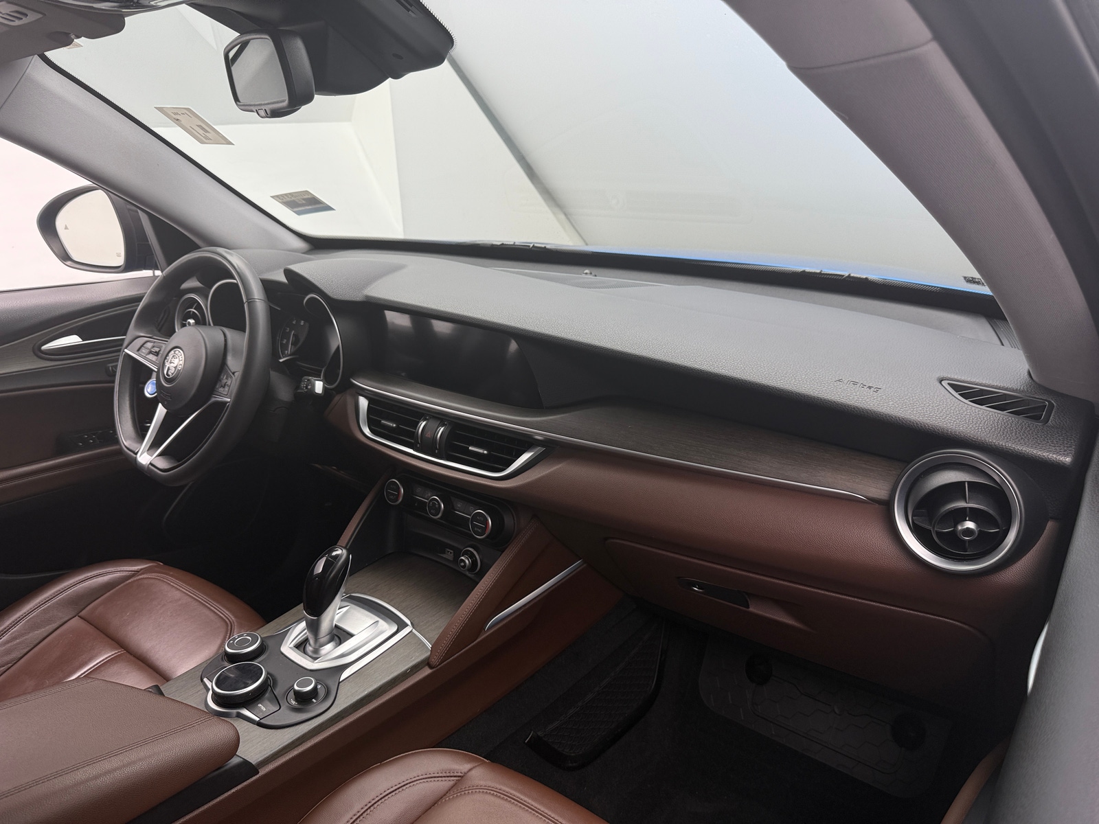 Thumbnail: 2019 Alfa Romeo Stelvio - 2