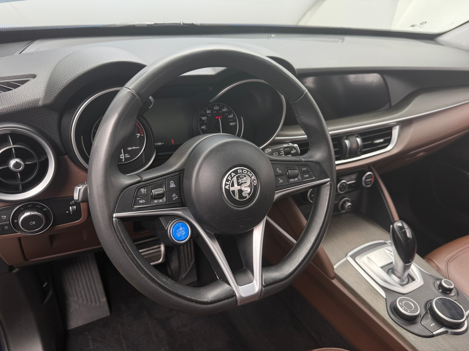 Thumbnail: 2019 Alfa Romeo Stelvio - 4