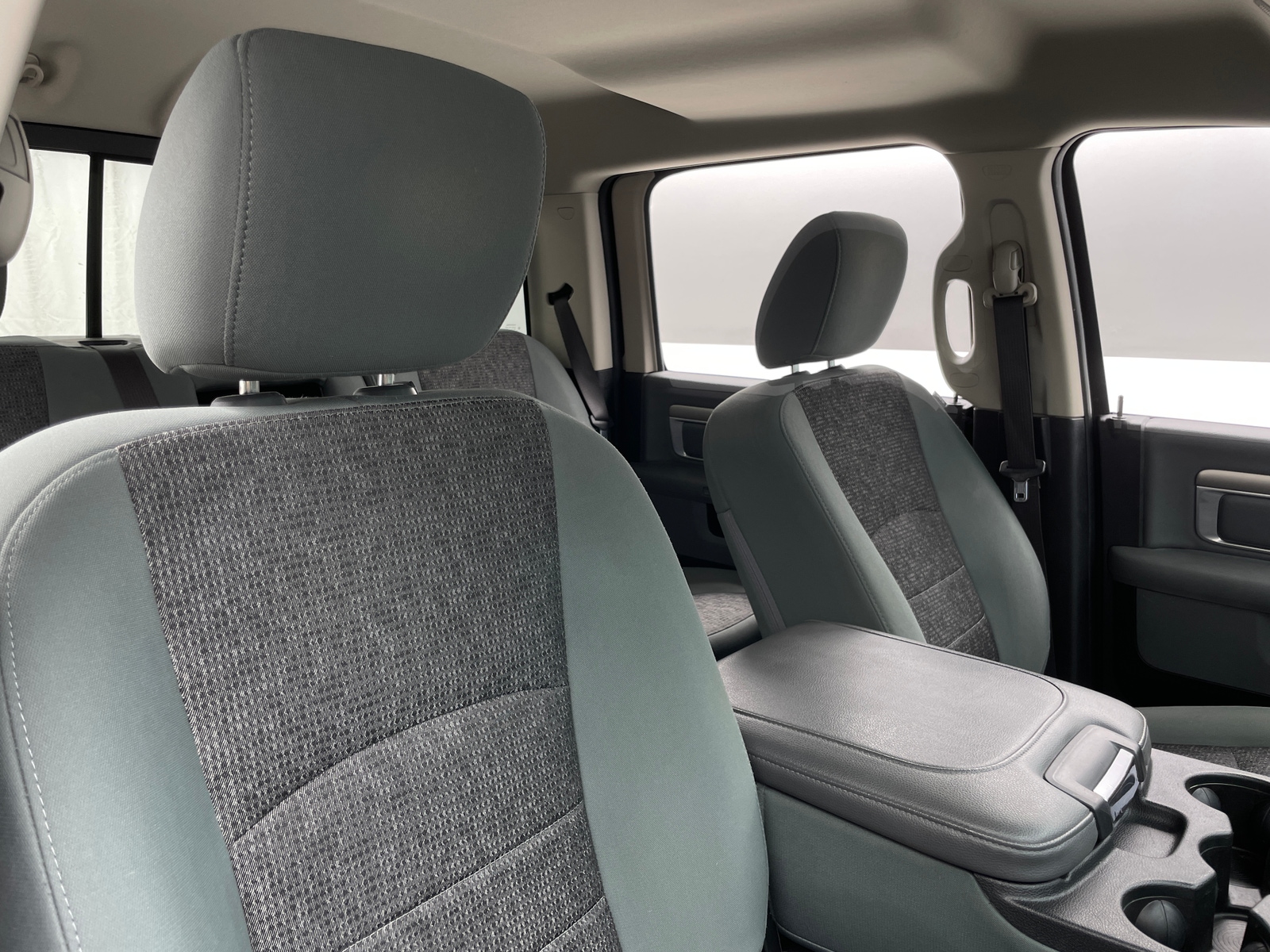 Thumbnail: 2019 RAM 1500 Classic - 2