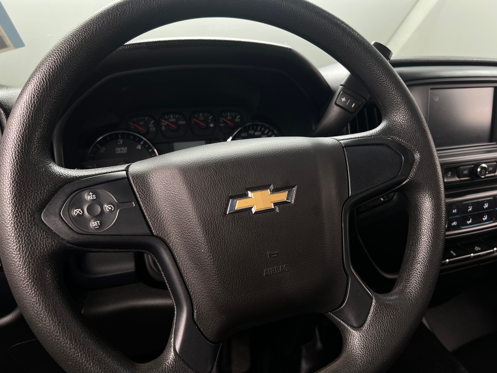 Thumbnail: 2017 Chevrolet Silverado 1500 - 4