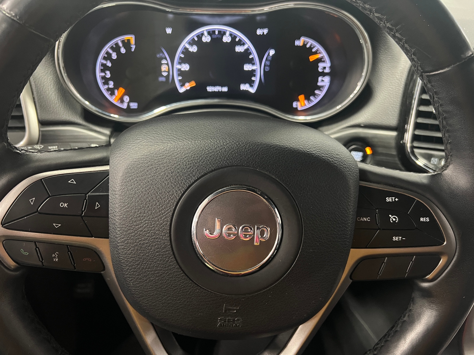 Thumbnail: 2019 Jeep Grand Cherokee - 4