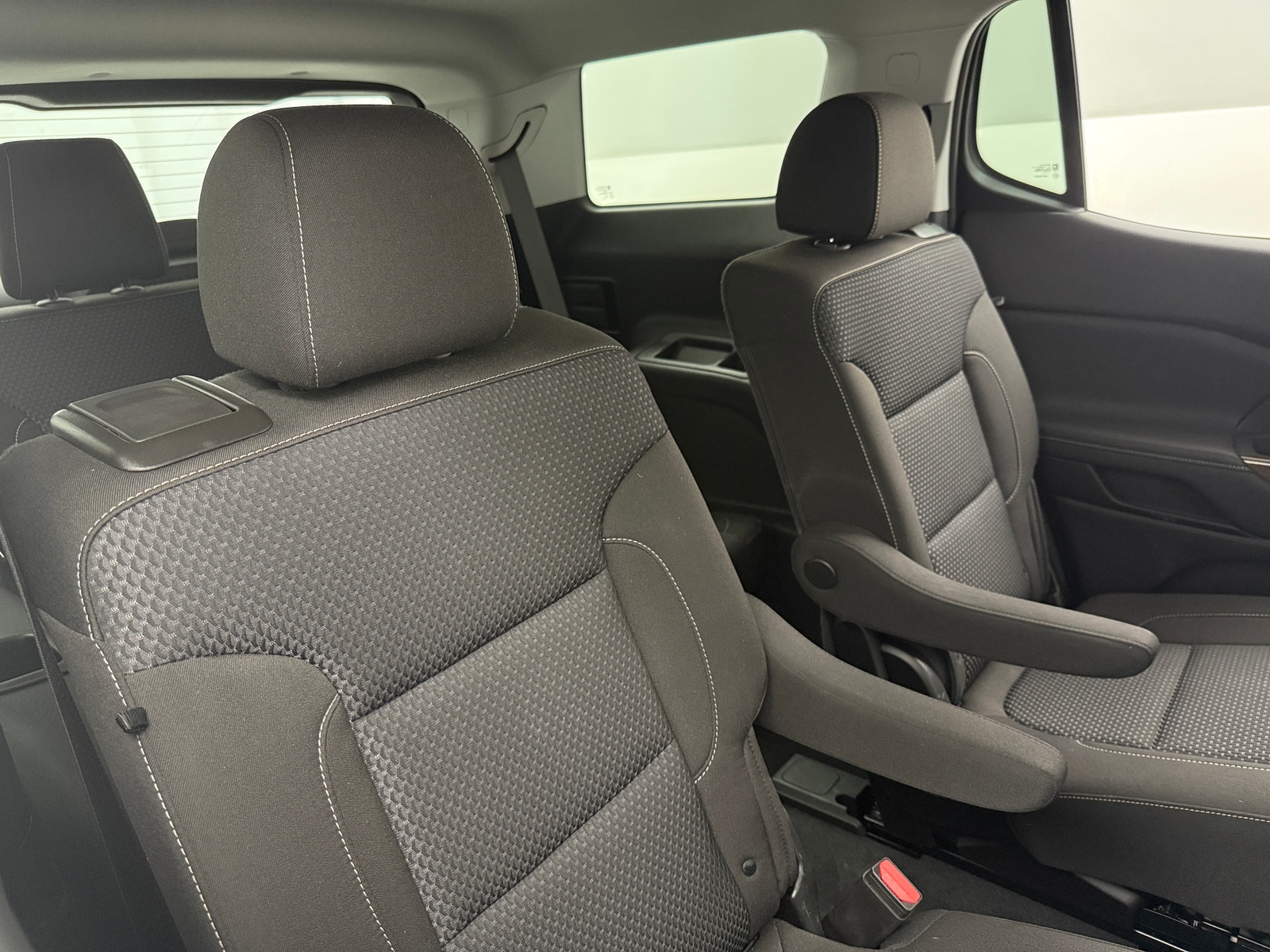 Thumbnail: 2023 GMC Acadia - 6