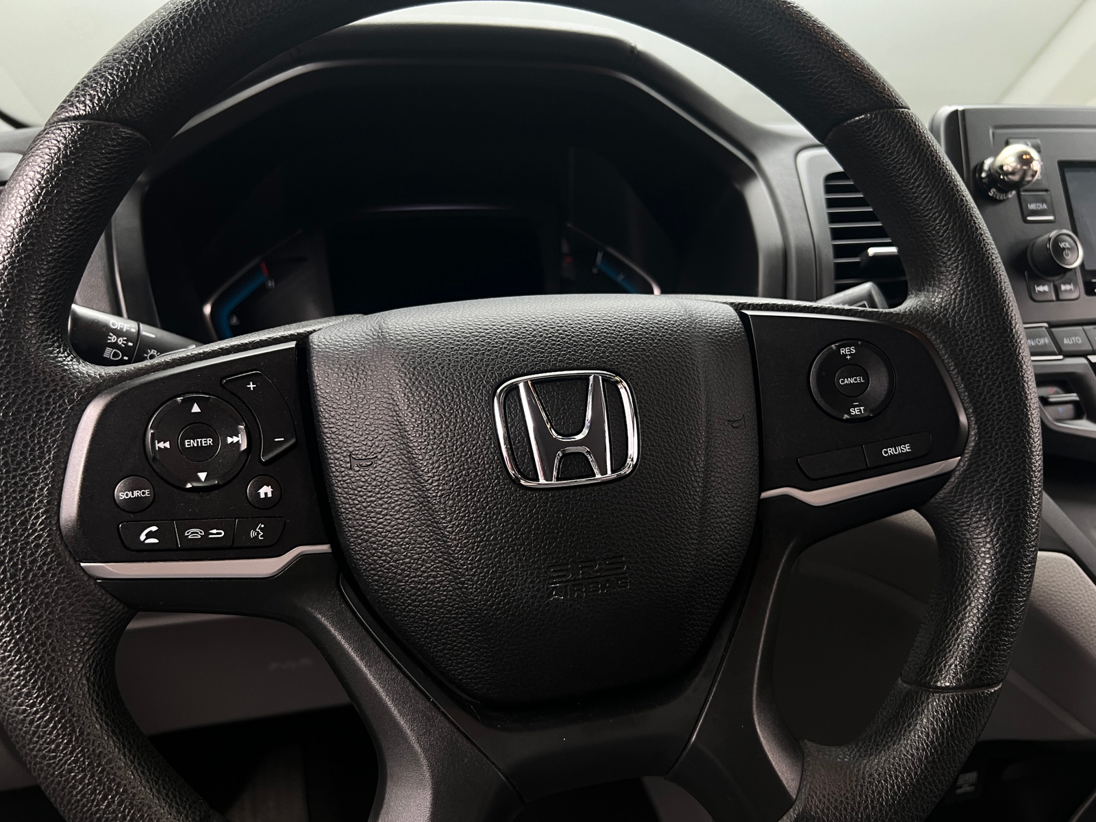Thumbnail: 2019 Honda Odyssey - 5