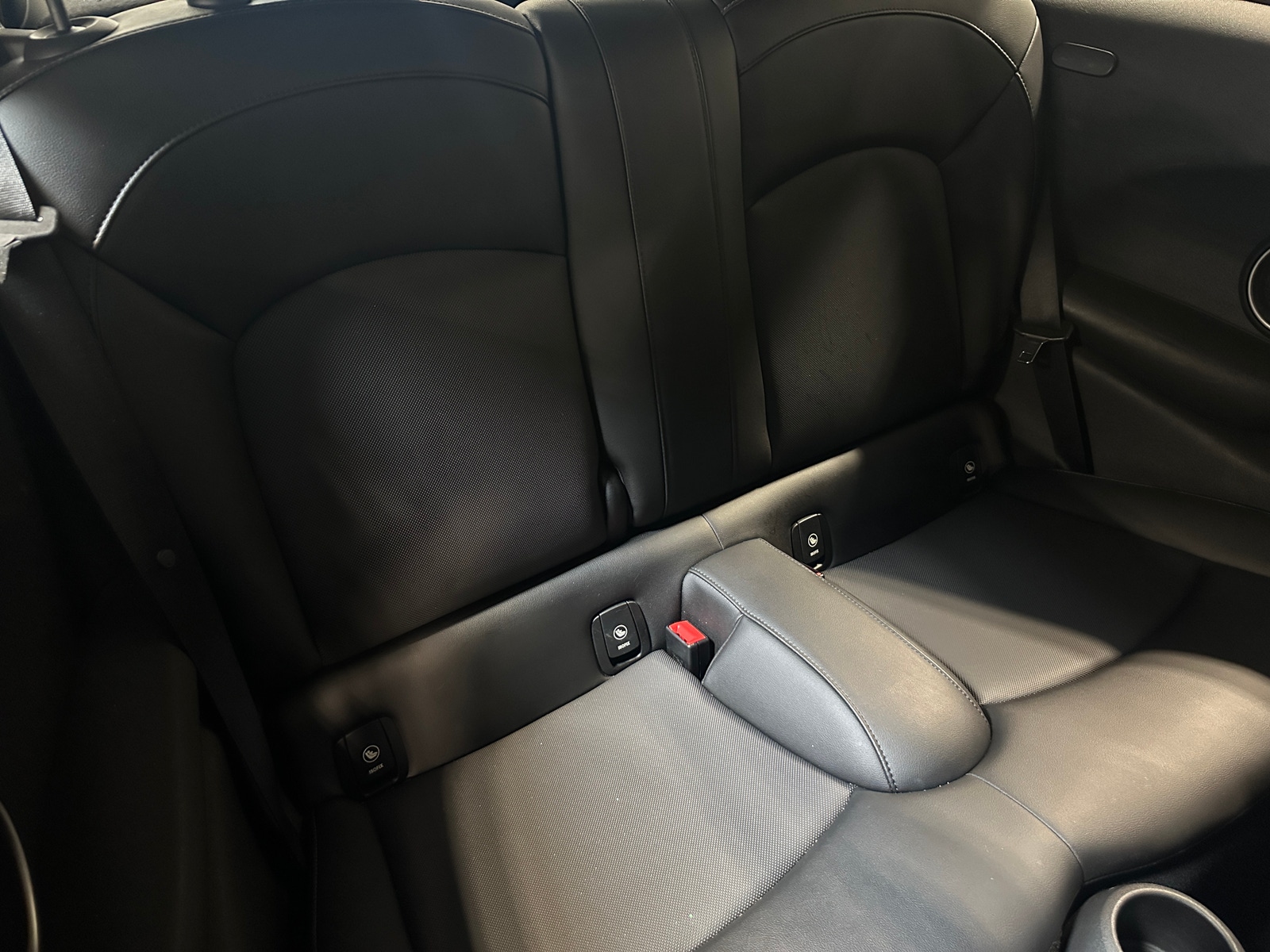 Thumbnail: 2015 MINI Cooper Hardtop - 5
