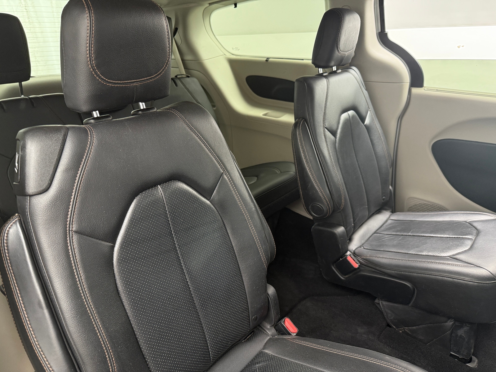 Thumbnail: 2020 Chrysler Pacifica - 5