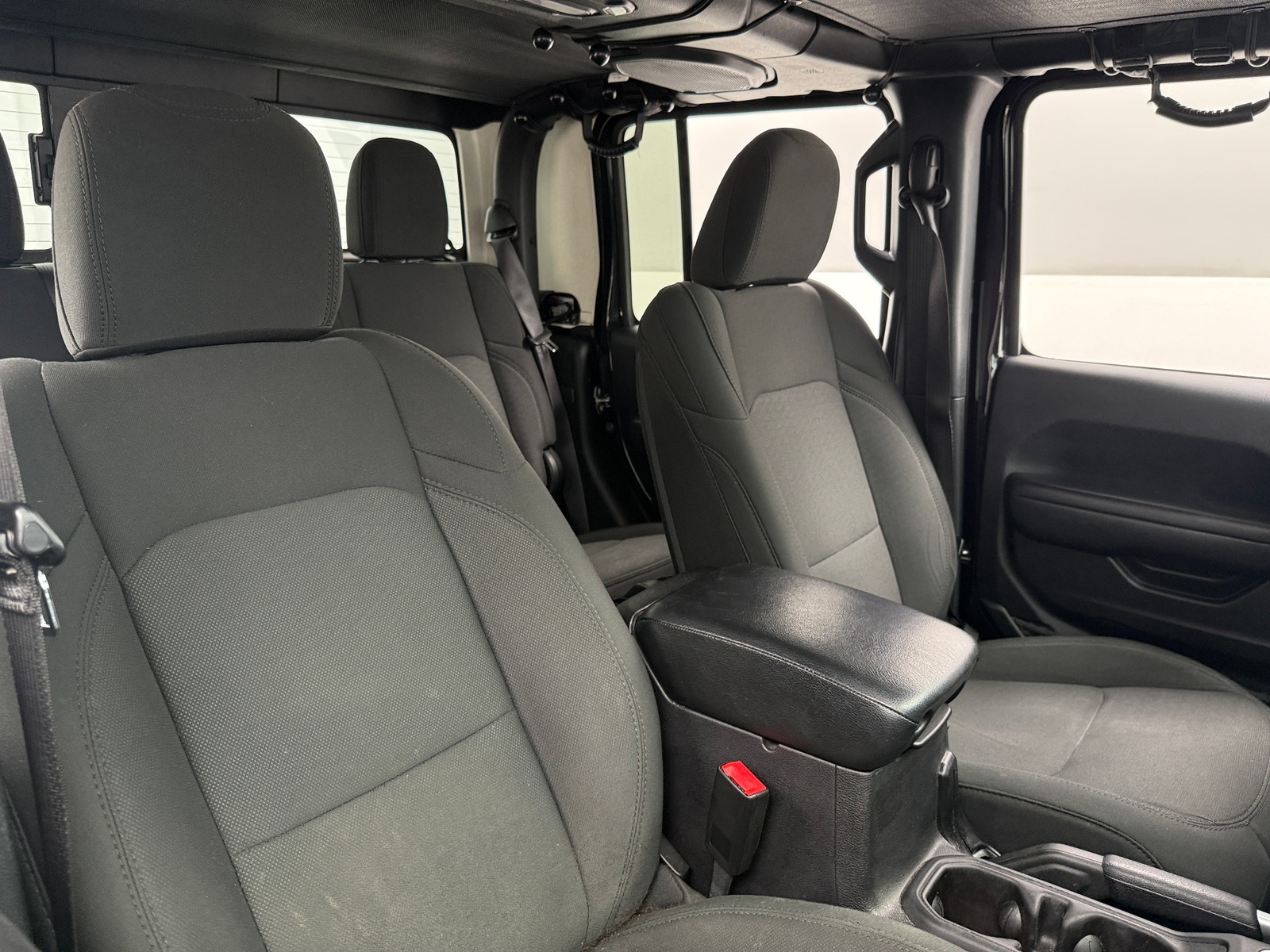 Thumbnail: 2020 Jeep Gladiator - 2