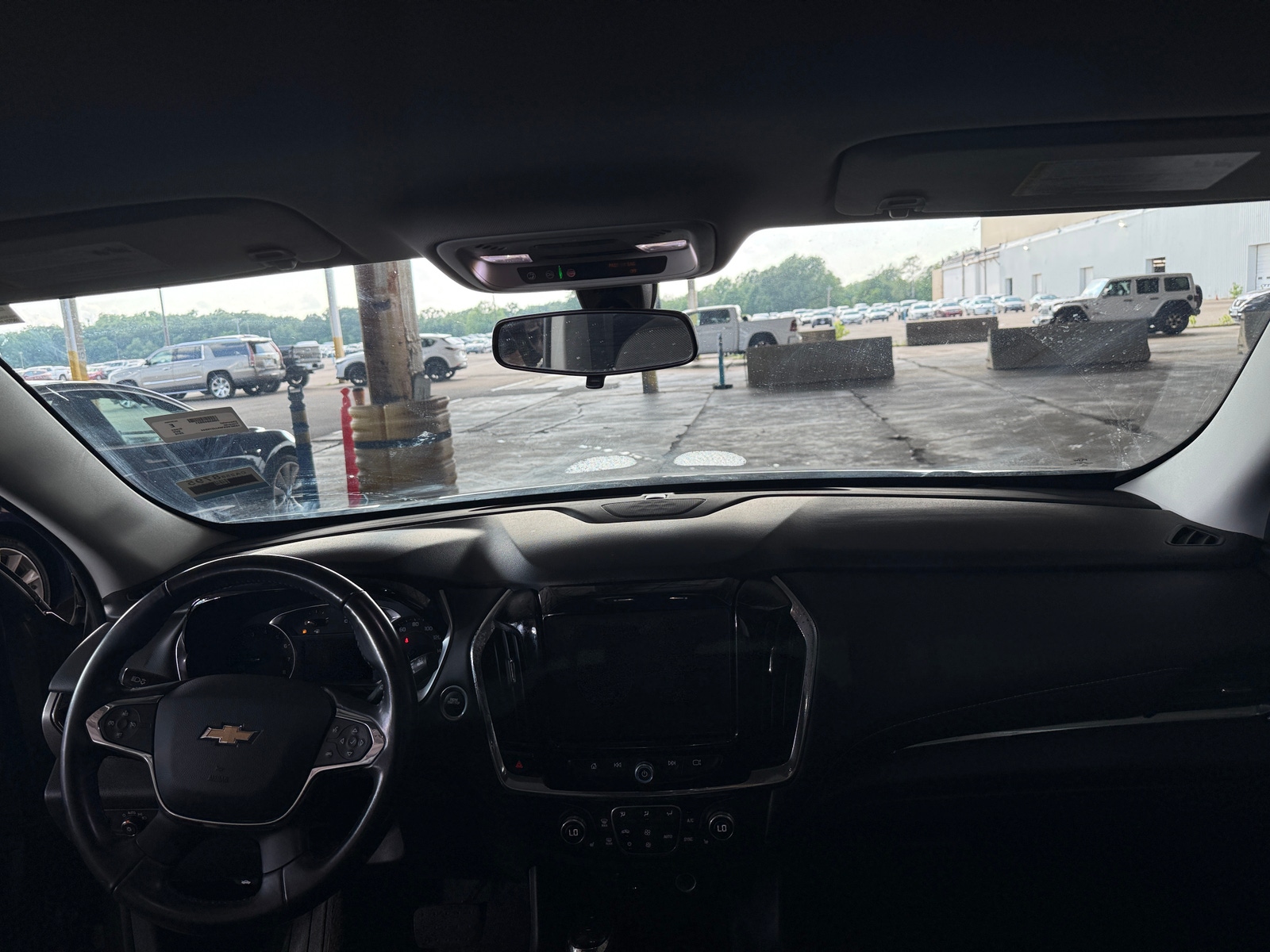 Thumbnail: 2018 Chevrolet Traverse - 3
