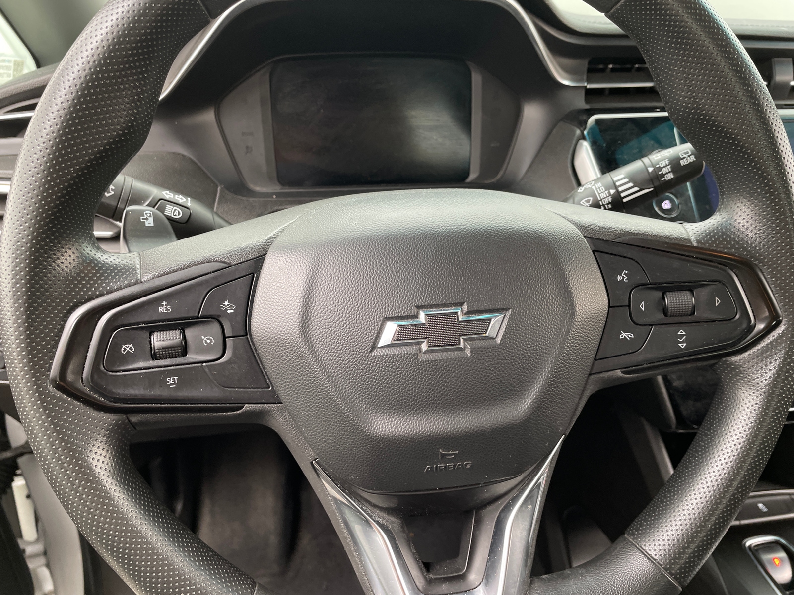 Thumbnail: 2022 Chevrolet Bolt EV - 5