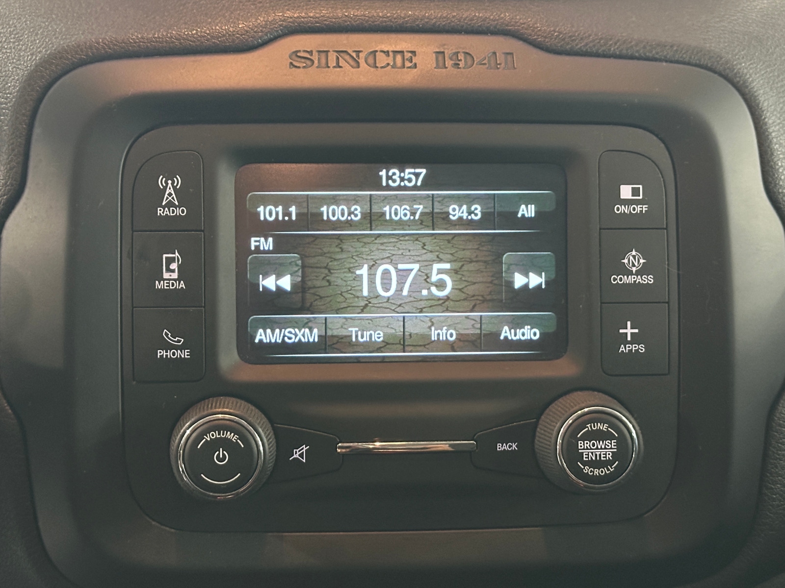 Thumbnail: 2017 Jeep Renegade - 4