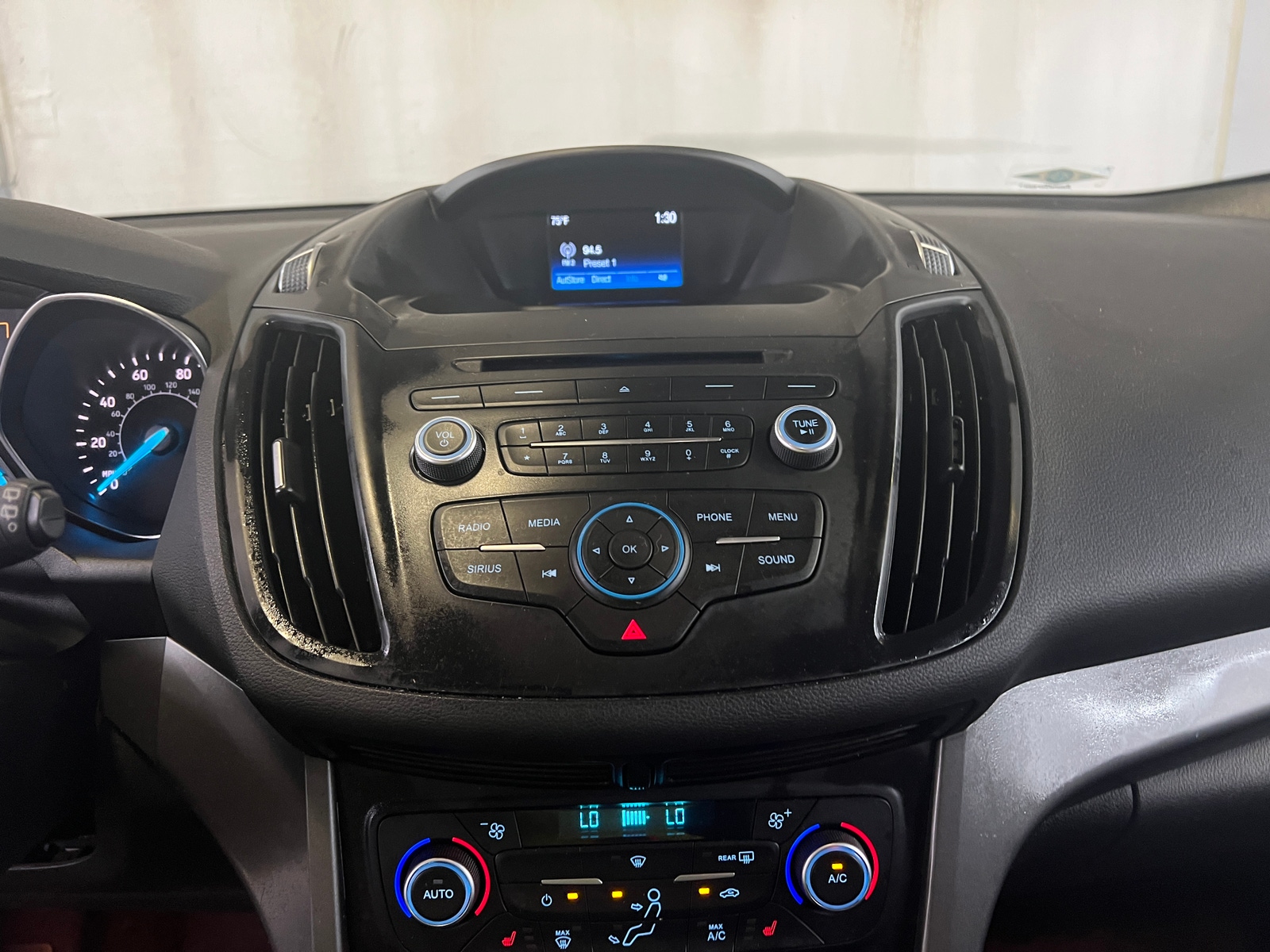 Thumbnail: 2018 Ford Escape - 4