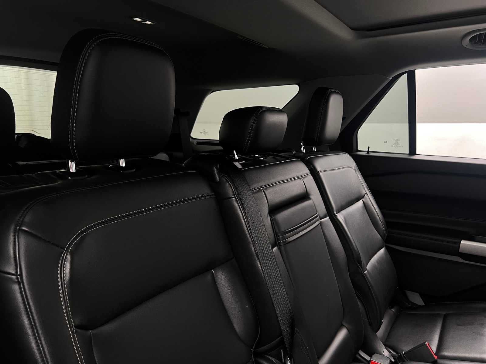 Thumbnail: 2022 Ford Explorer - 6