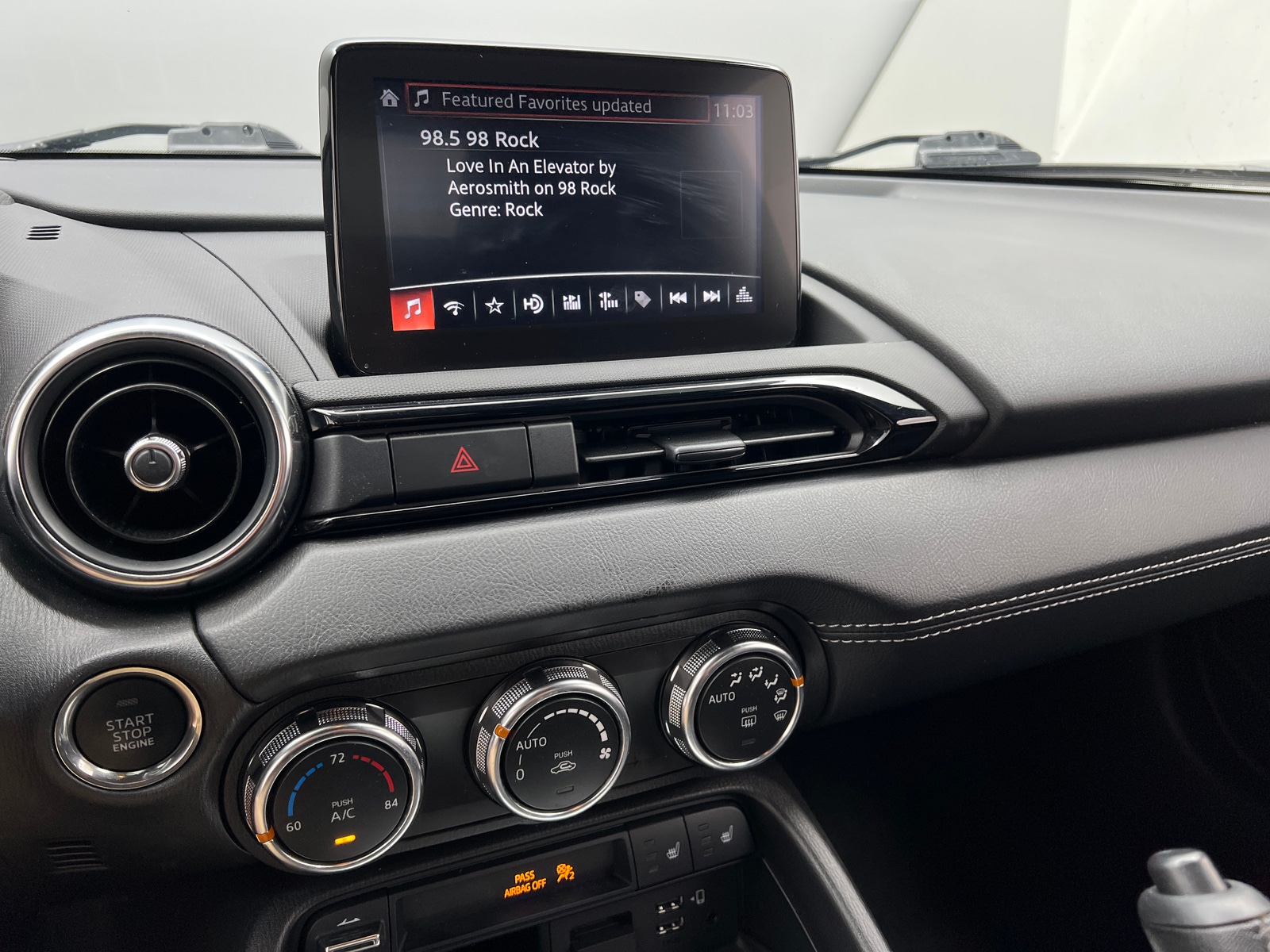 Thumbnail: 2021 Mazda MX-5 Miata - 3