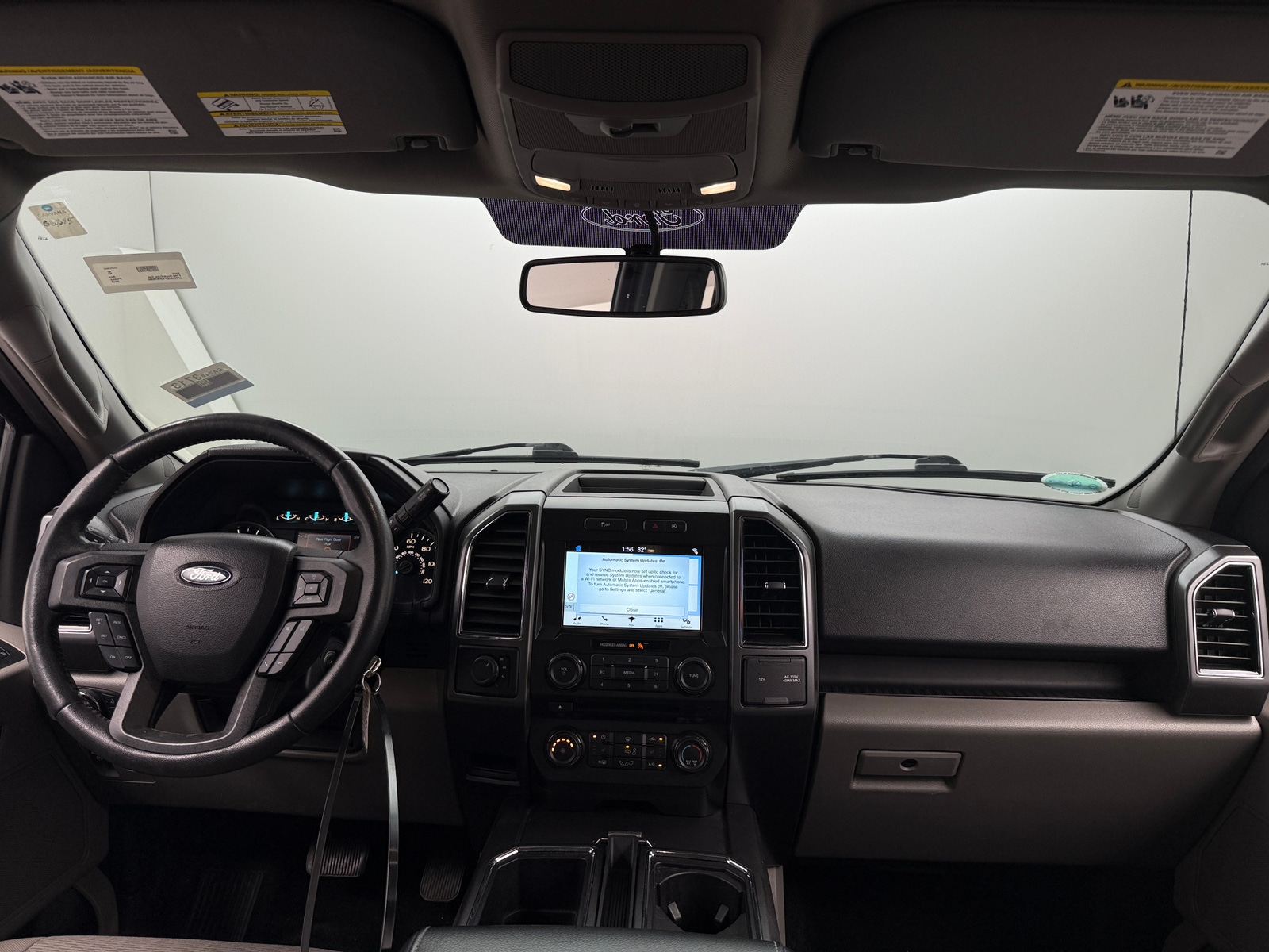 Thumbnail: 2018 Ford Econoline - 3