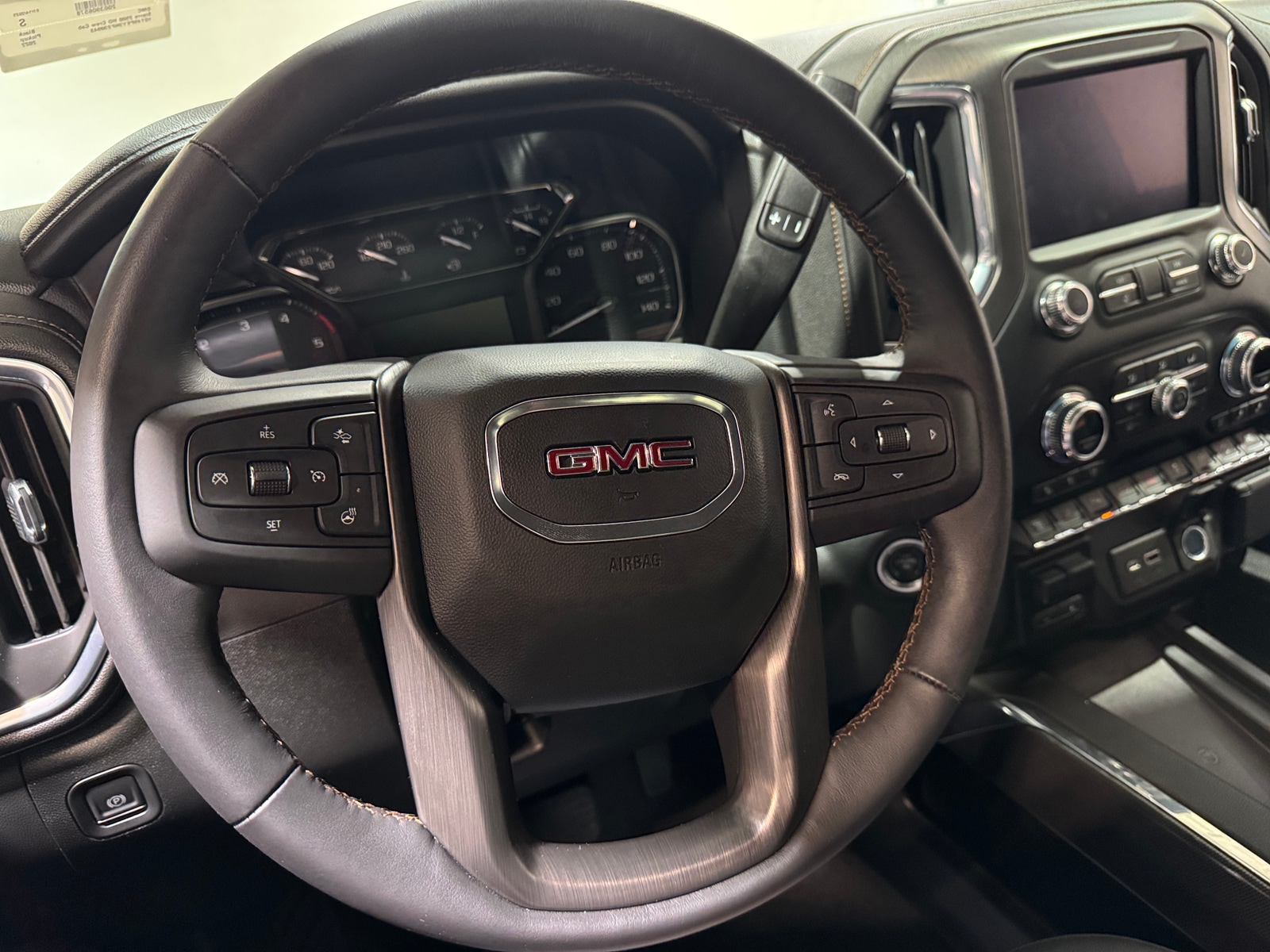 Thumbnail: 2022 GMC Sierra 2500 - 4