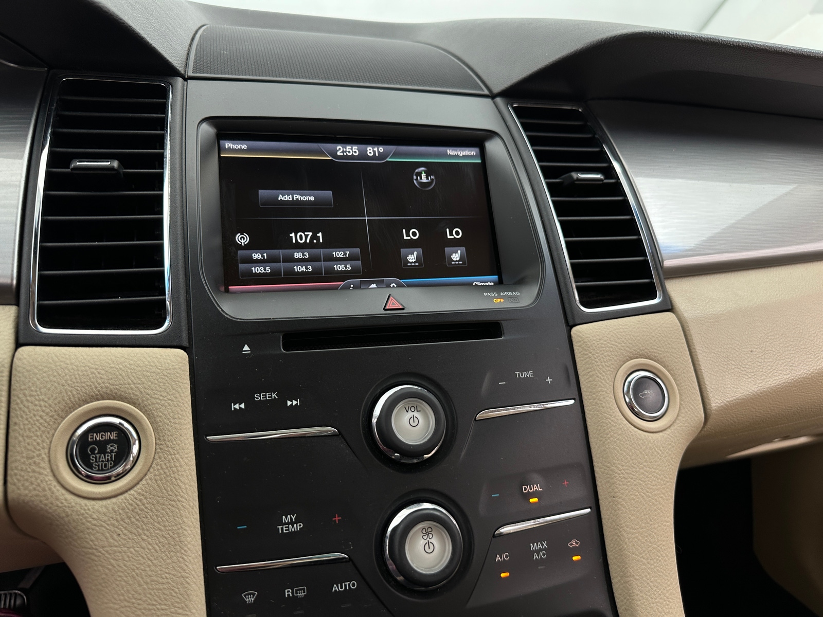 Thumbnail: 2015 Ford Taurus - 3
