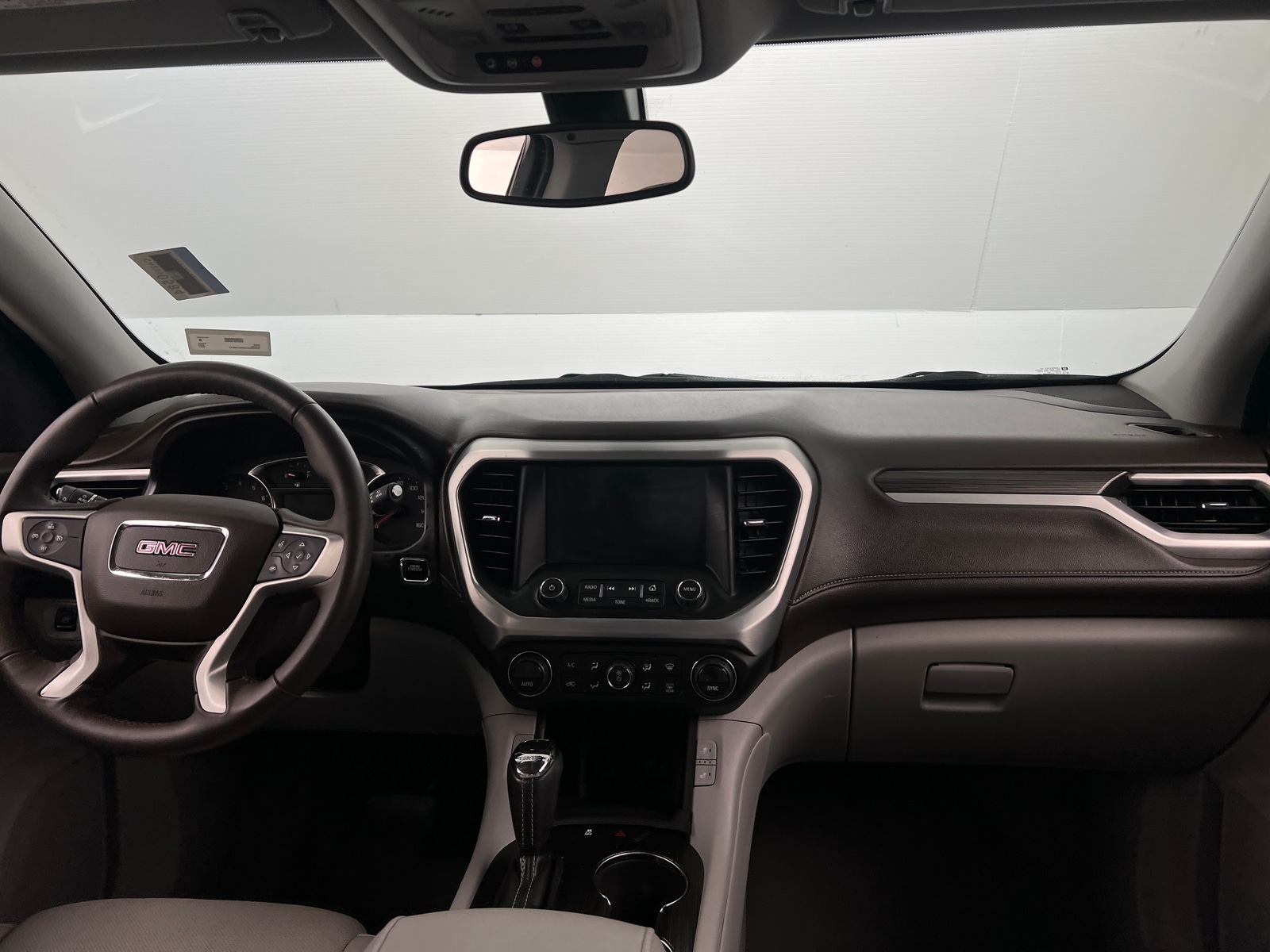 Thumbnail: 2017 GMC Acadia - 2