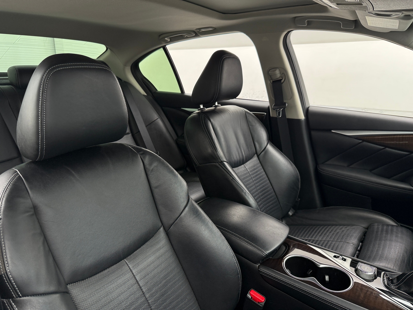 Thumbnail: 2015 INFINITI Q50 - 2