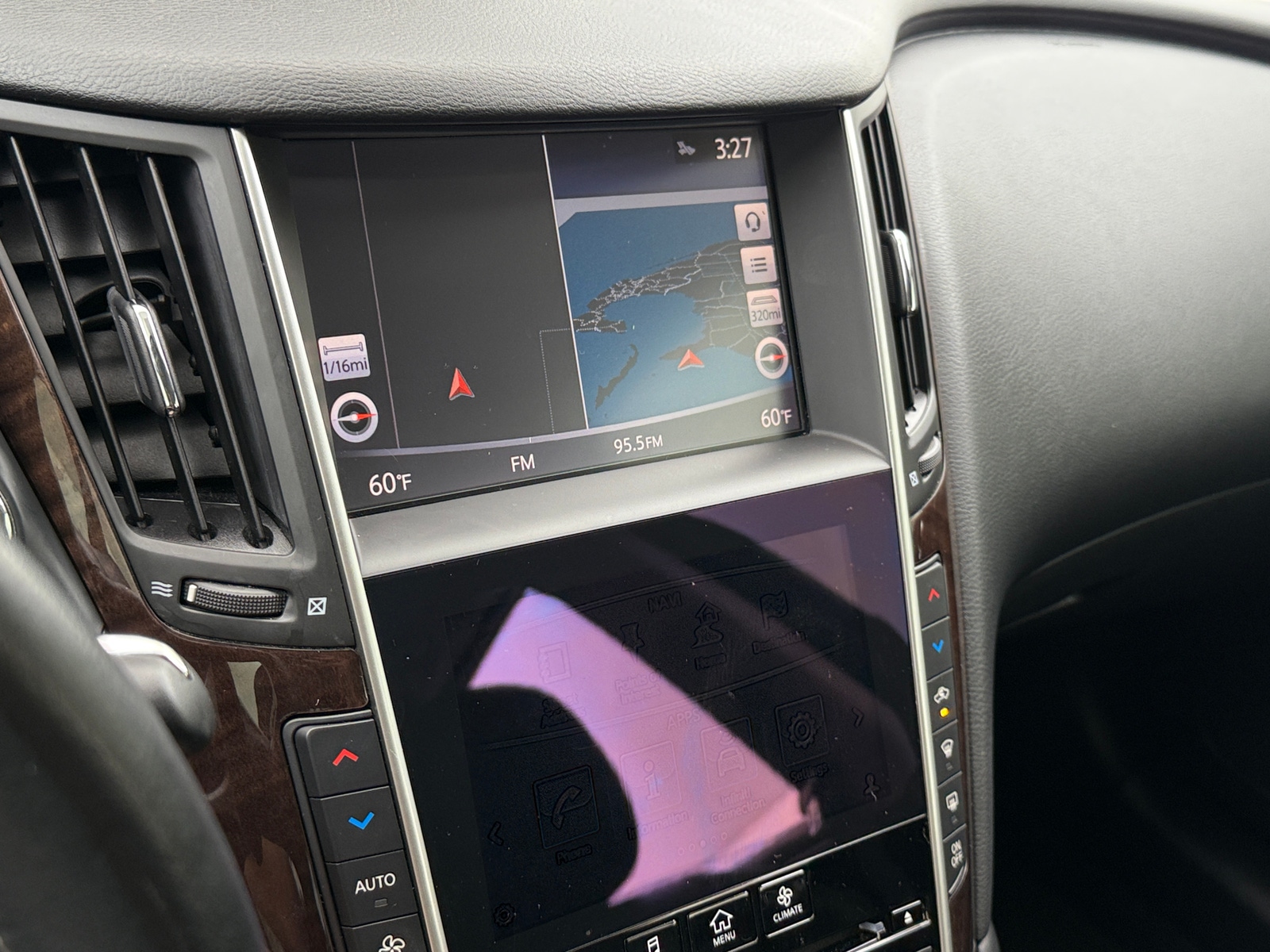 Thumbnail: 2015 INFINITI Q50 - 4