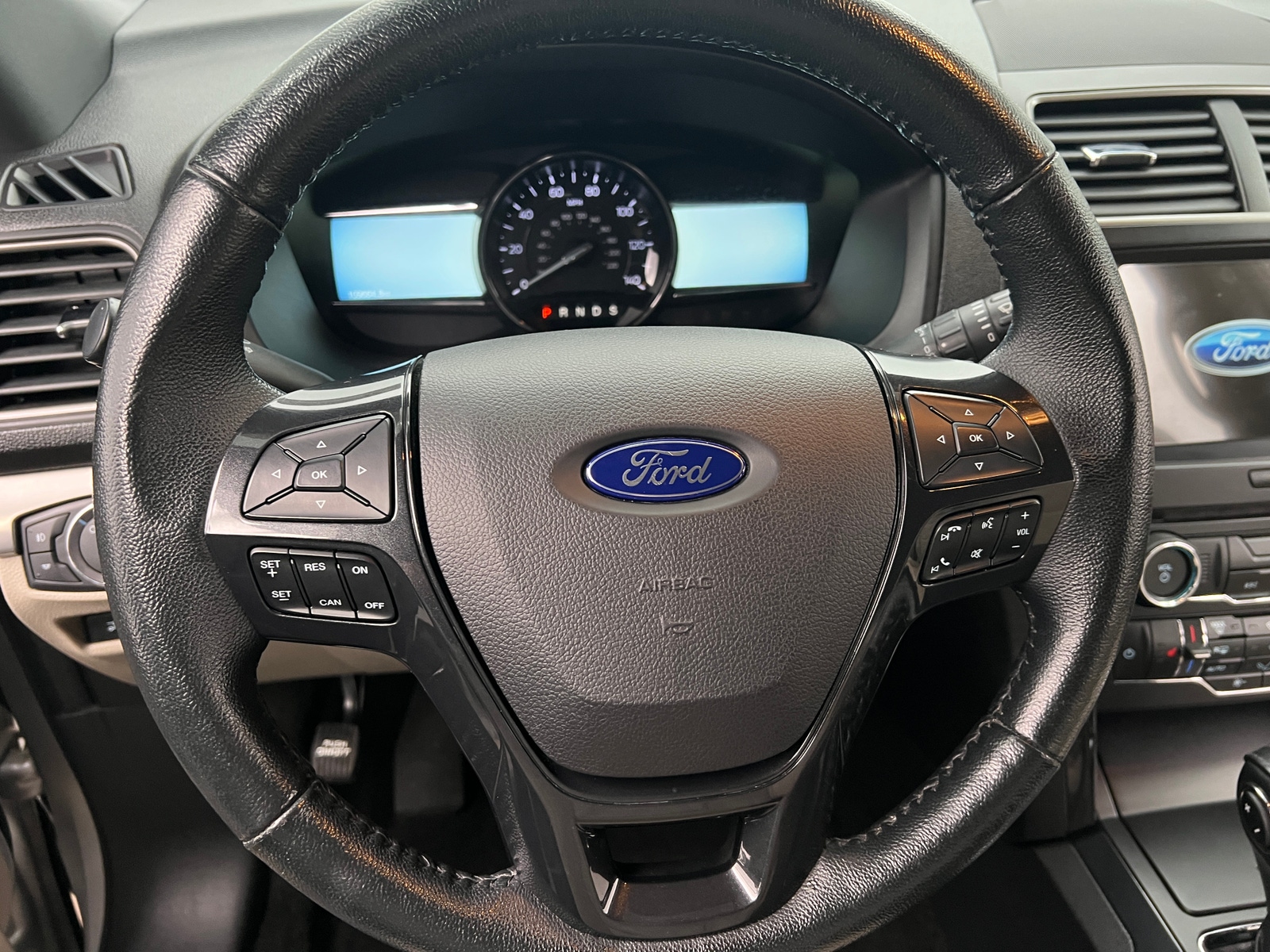 Thumbnail: 2018 Ford Explorer - 4