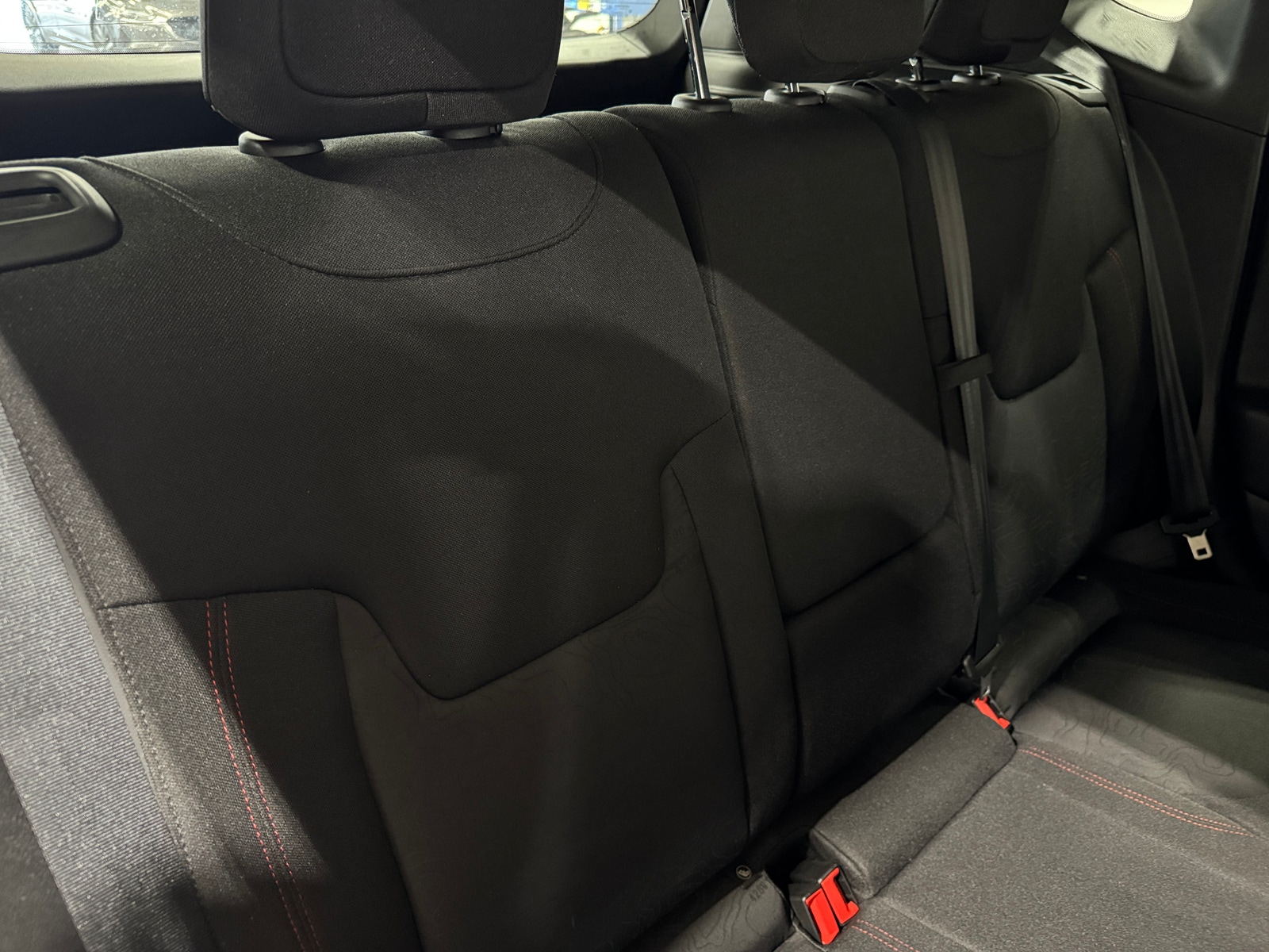 Thumbnail: 2020 Jeep Renegade - 6