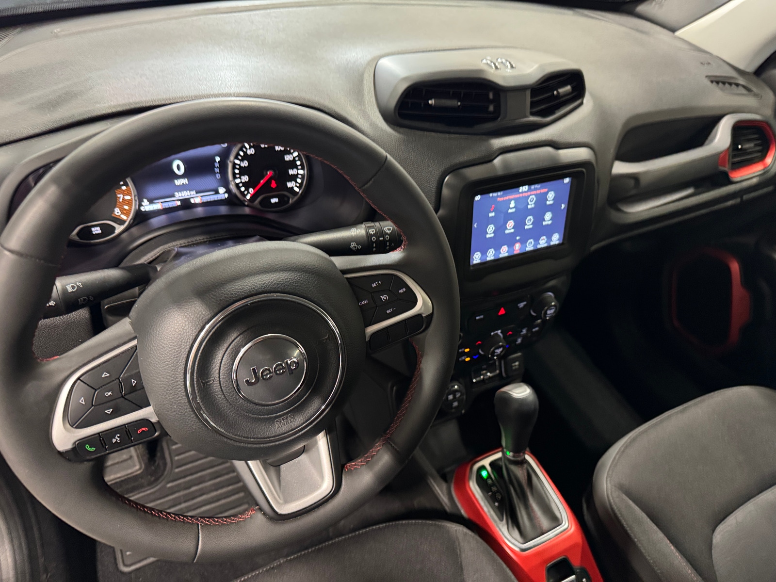 Thumbnail: 2020 Jeep Renegade - 3